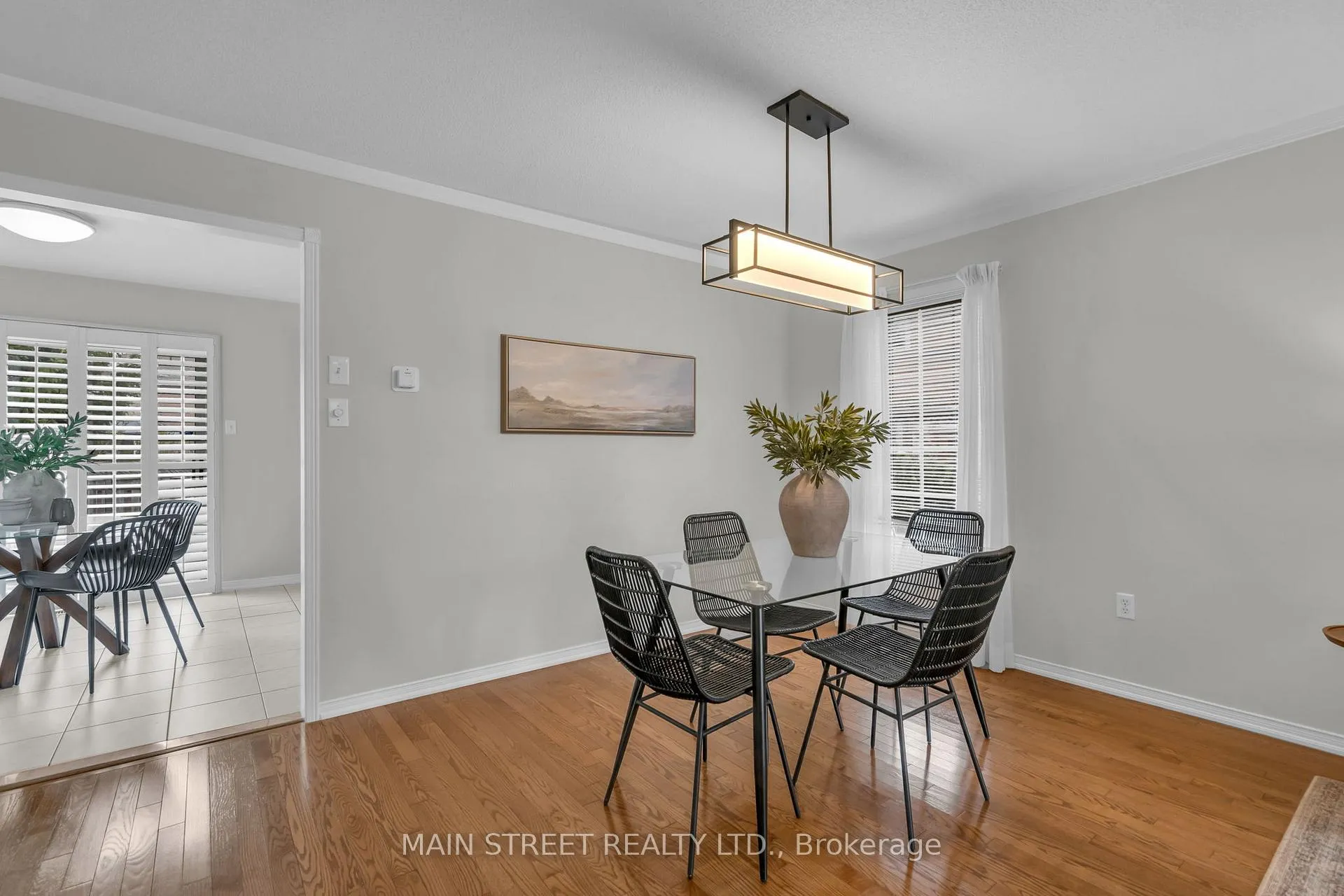 Photo 6 of 137 Clearmeadow Boulevard, Newmarket, Summerhill Estates — HOMEH