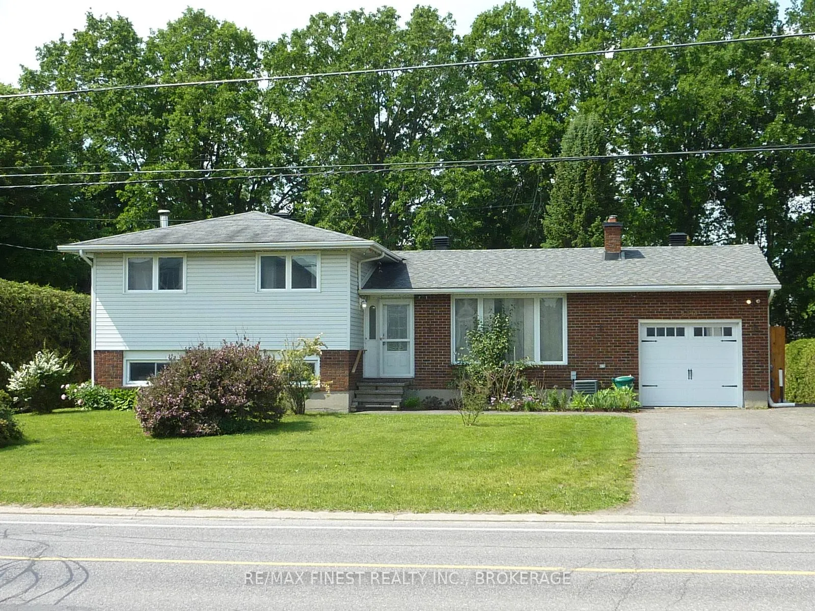 Photo 2 of 3318 Shea Road, Ottawa, Richmond — HOMEH