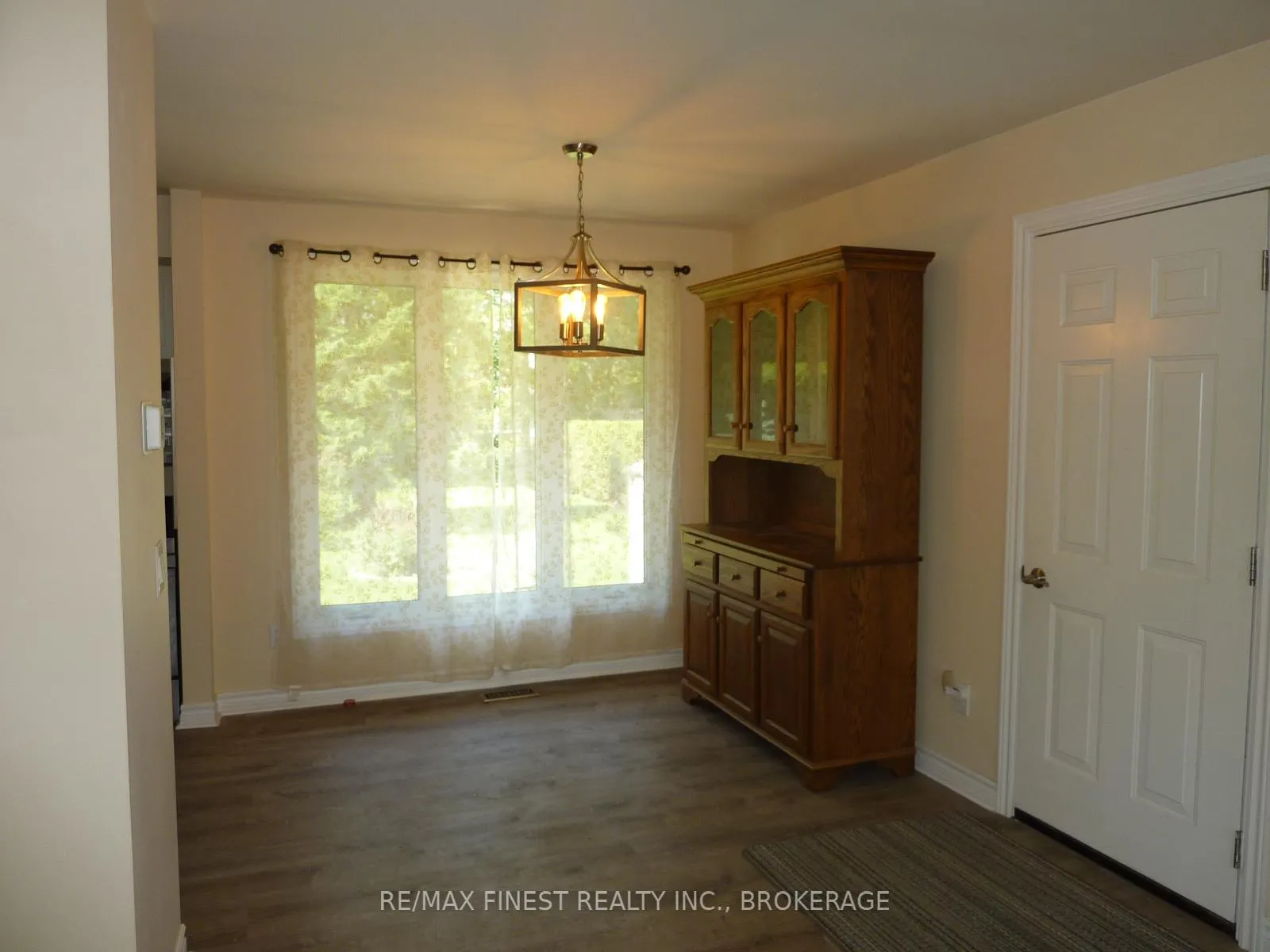 Photo 13 of 3318 Shea Road, Ottawa, Richmond — HOMEH