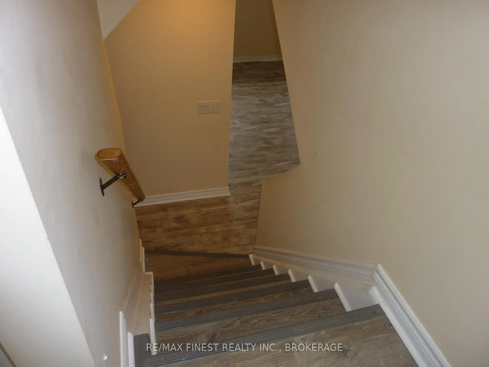 Photo 31 of 3318 Shea Road, Ottawa, Richmond — HOMEH