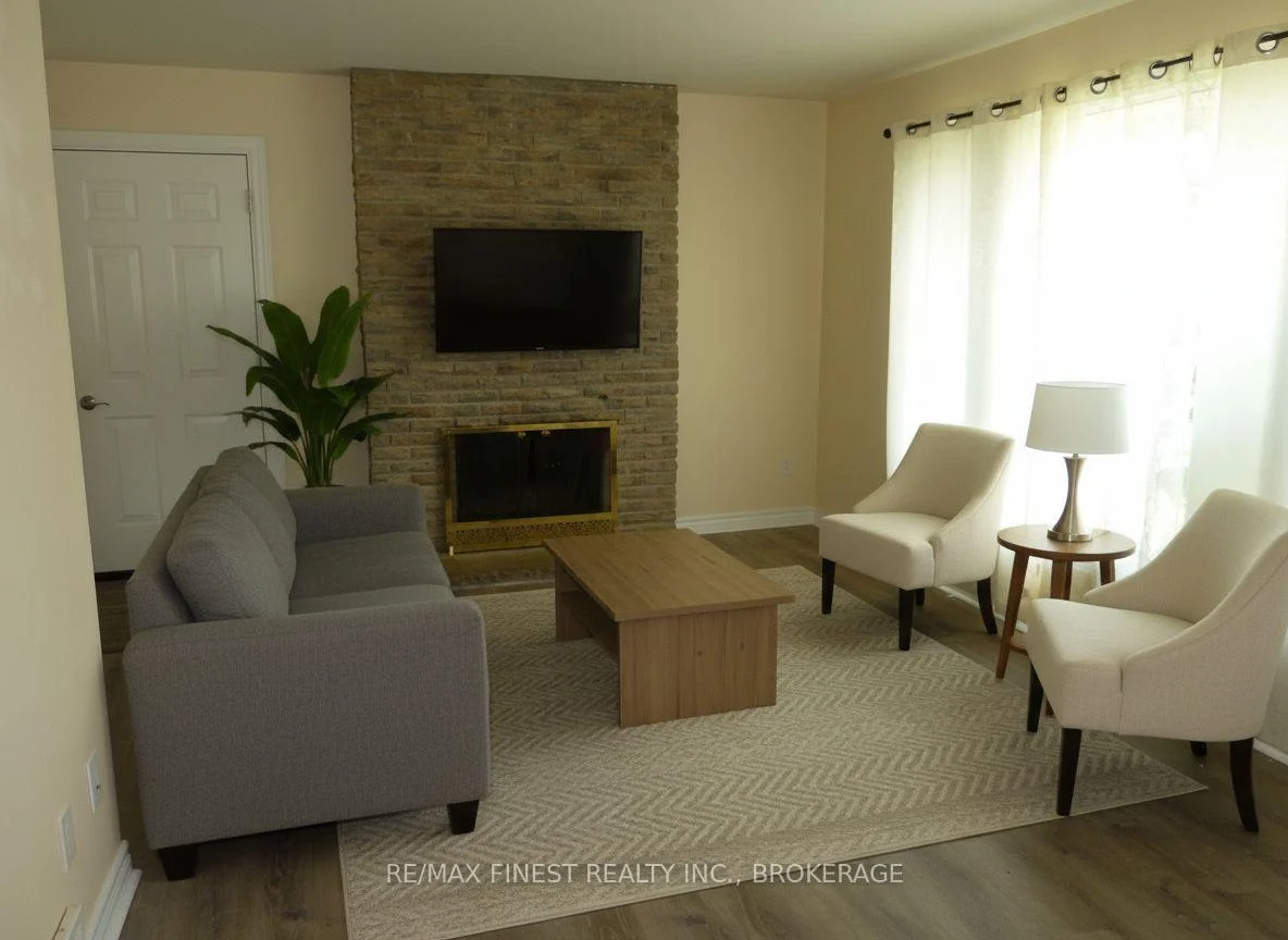 Photo 12 of 3318 Shea Road, Ottawa, Richmond — HOMEH