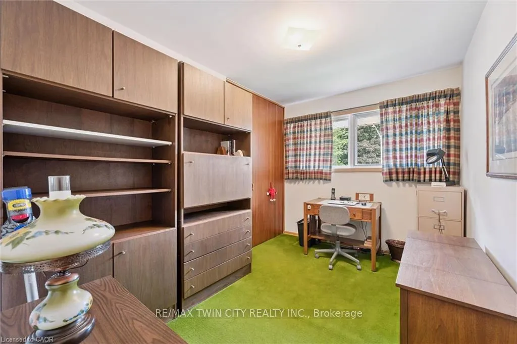 Photo 17 of 221 Willowdale Avenue, Waterloo — HOMEH