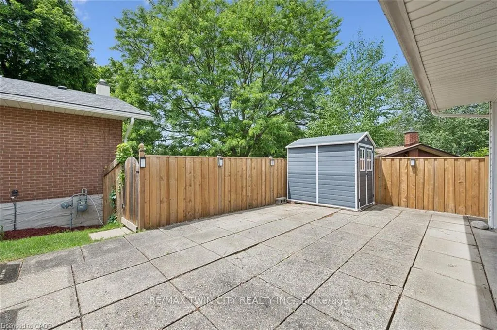 Photo 30 of 221 Willowdale Avenue, Waterloo — HOMEH