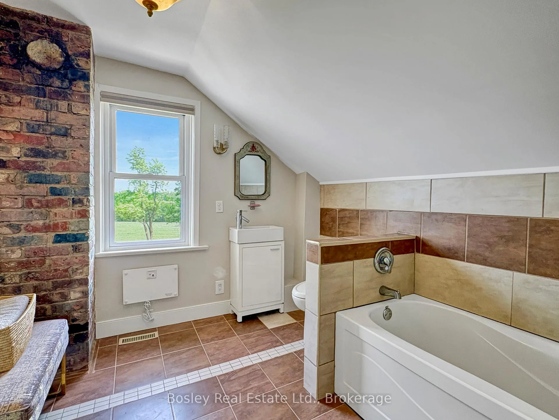 Photo 29 of 617803 Grey 18 Road, Meaford — HOMEH