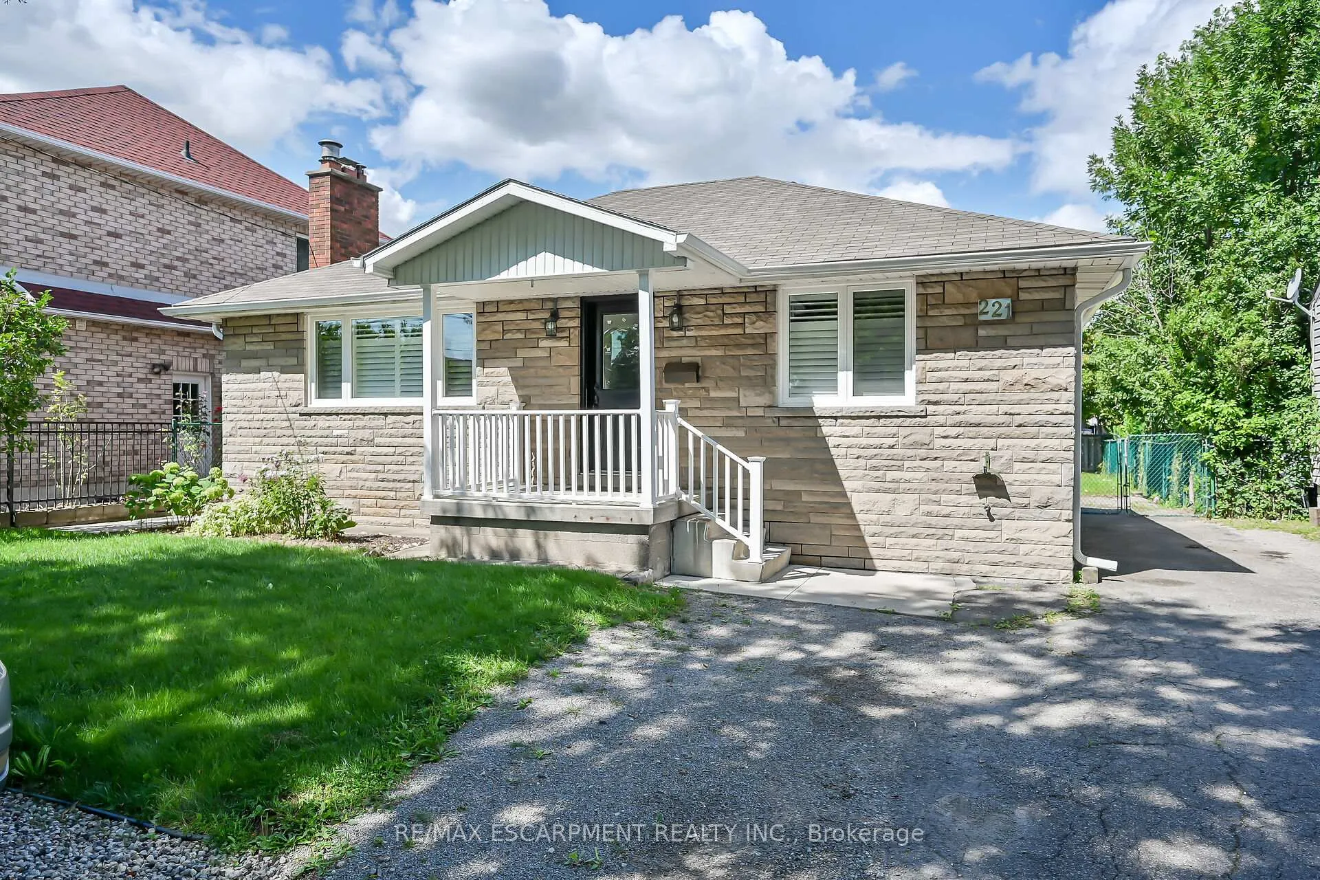 Front of 221 Gray Road