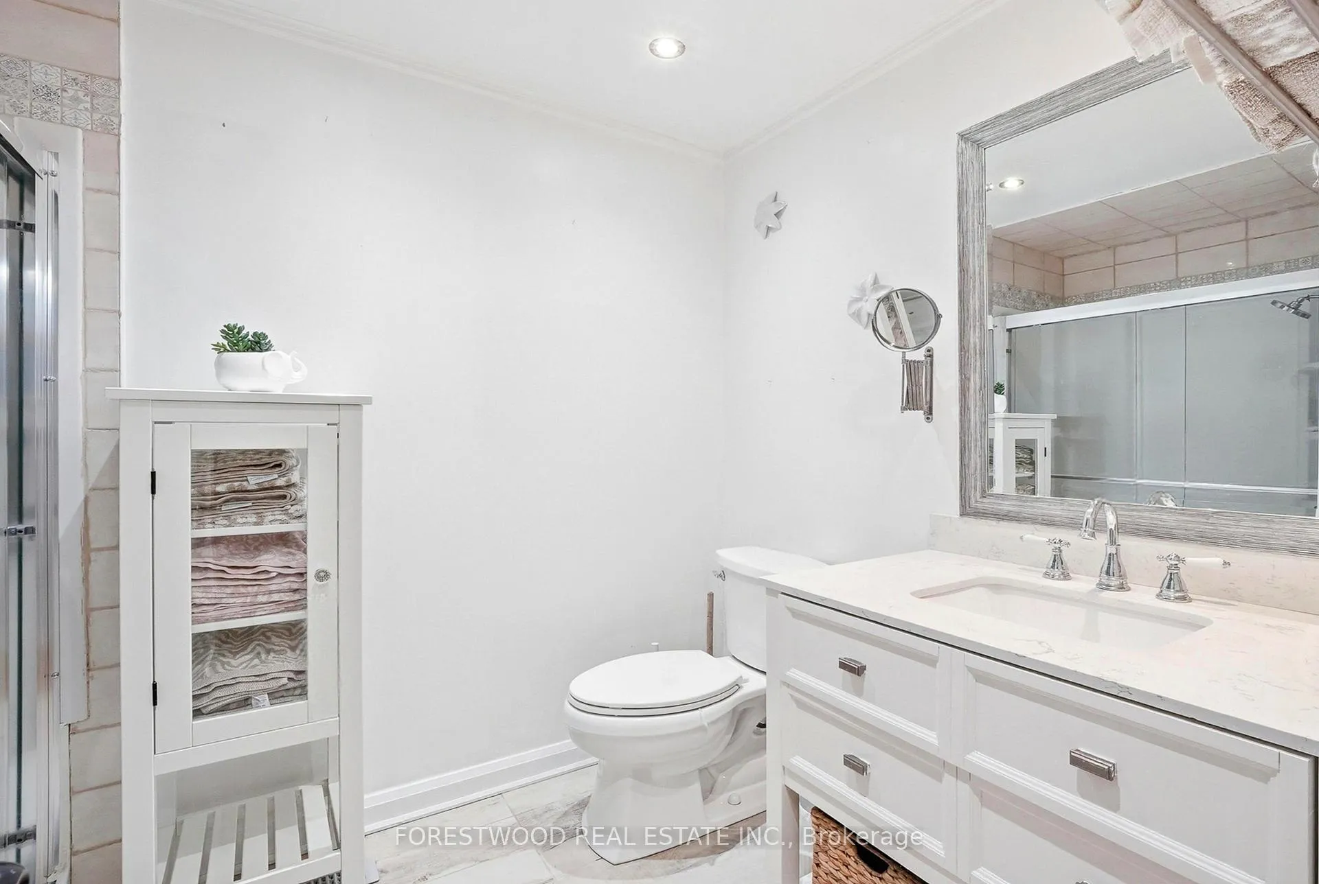 Photo 20 of 3243 Gwendale Crescent, Mississauga, Mississauga Valleys — HOMEH