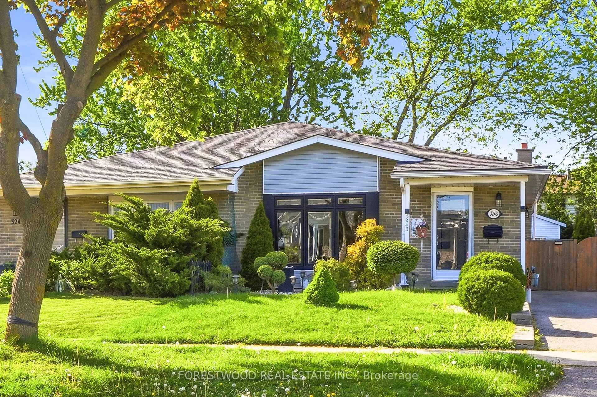 Photo 36 of 3243 Gwendale Crescent, Mississauga, Mississauga Valleys — HOMEH