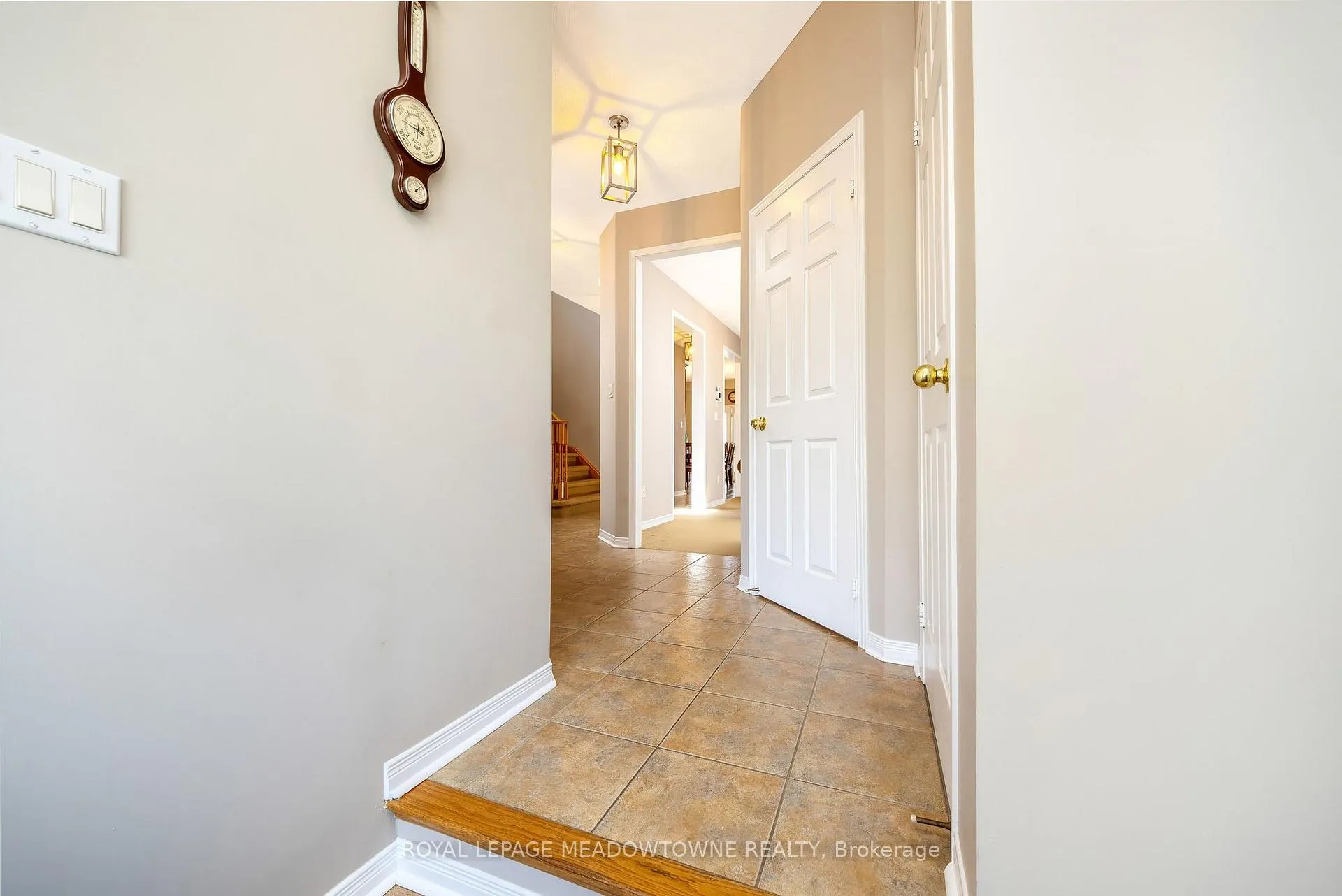 Photo 5 of 34 Meadowlark Drive, Halton Hills, Georgetown — HOMEH