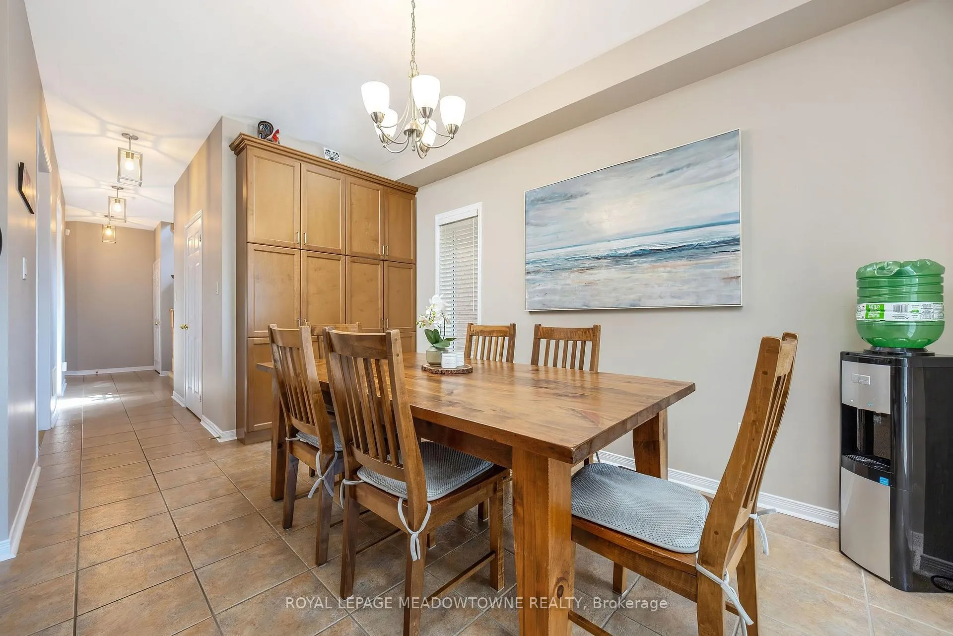 Photo 10 of 34 Meadowlark Drive, Halton Hills, Georgetown — HOMEH