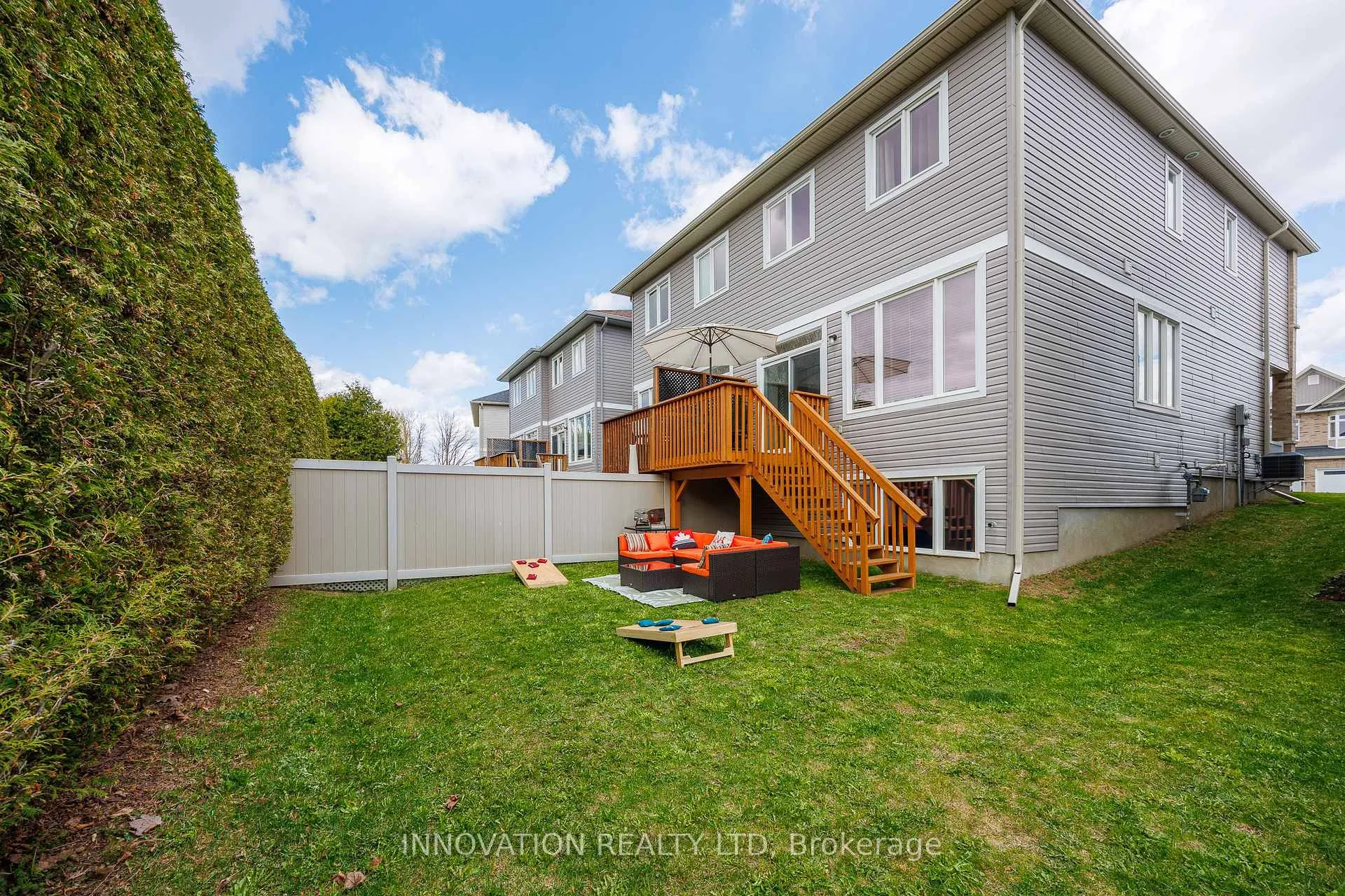 Photo 4 of 207 Bert Hall Street, Arnprior, Arnprior — HOMEH