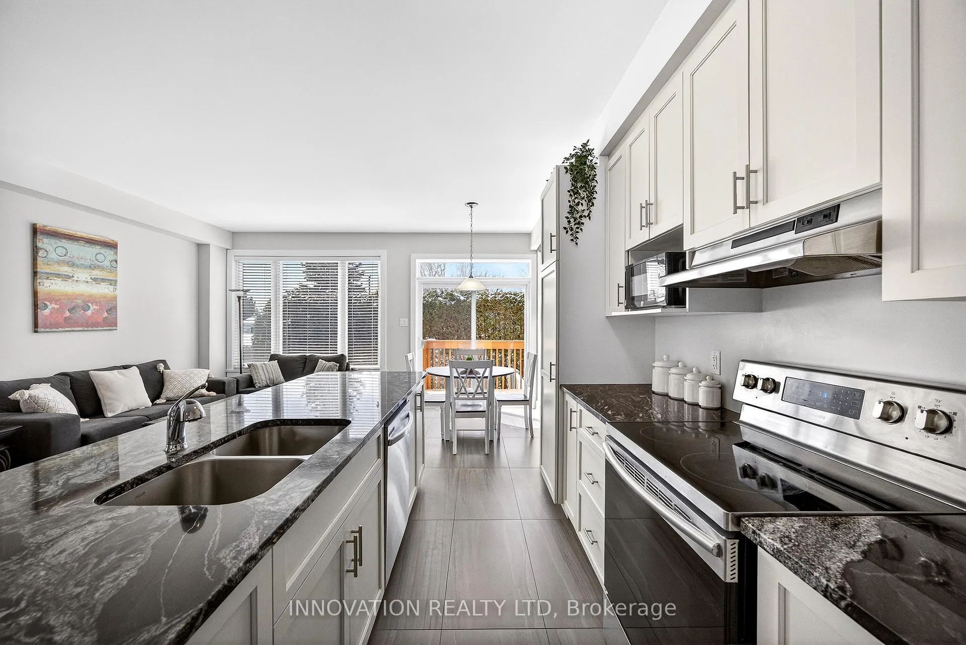 Photo 20 of 207 Bert Hall Street, Arnprior, Arnprior — HOMEH