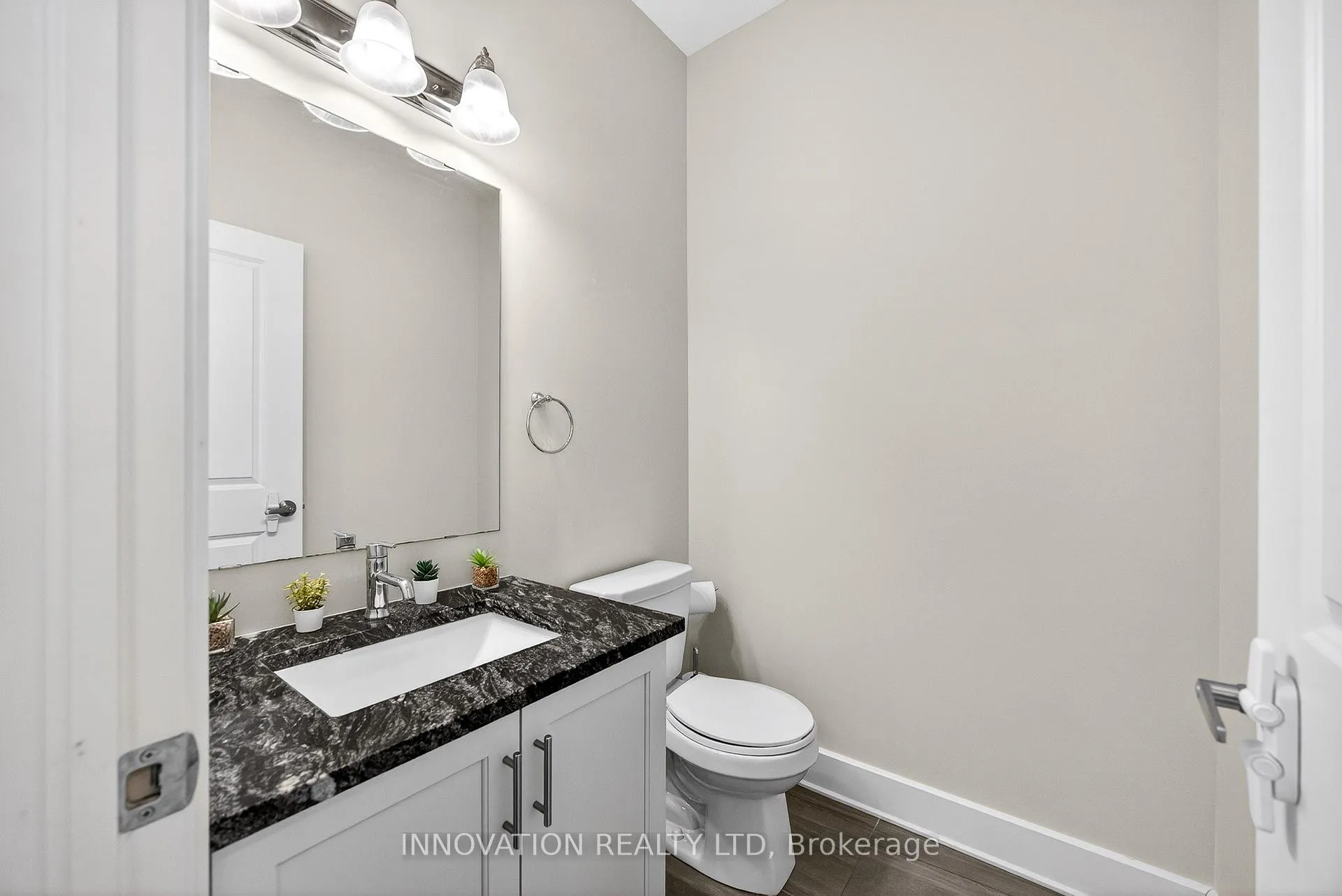 Photo 24 of 207 Bert Hall Street, Arnprior, Arnprior — HOMEH