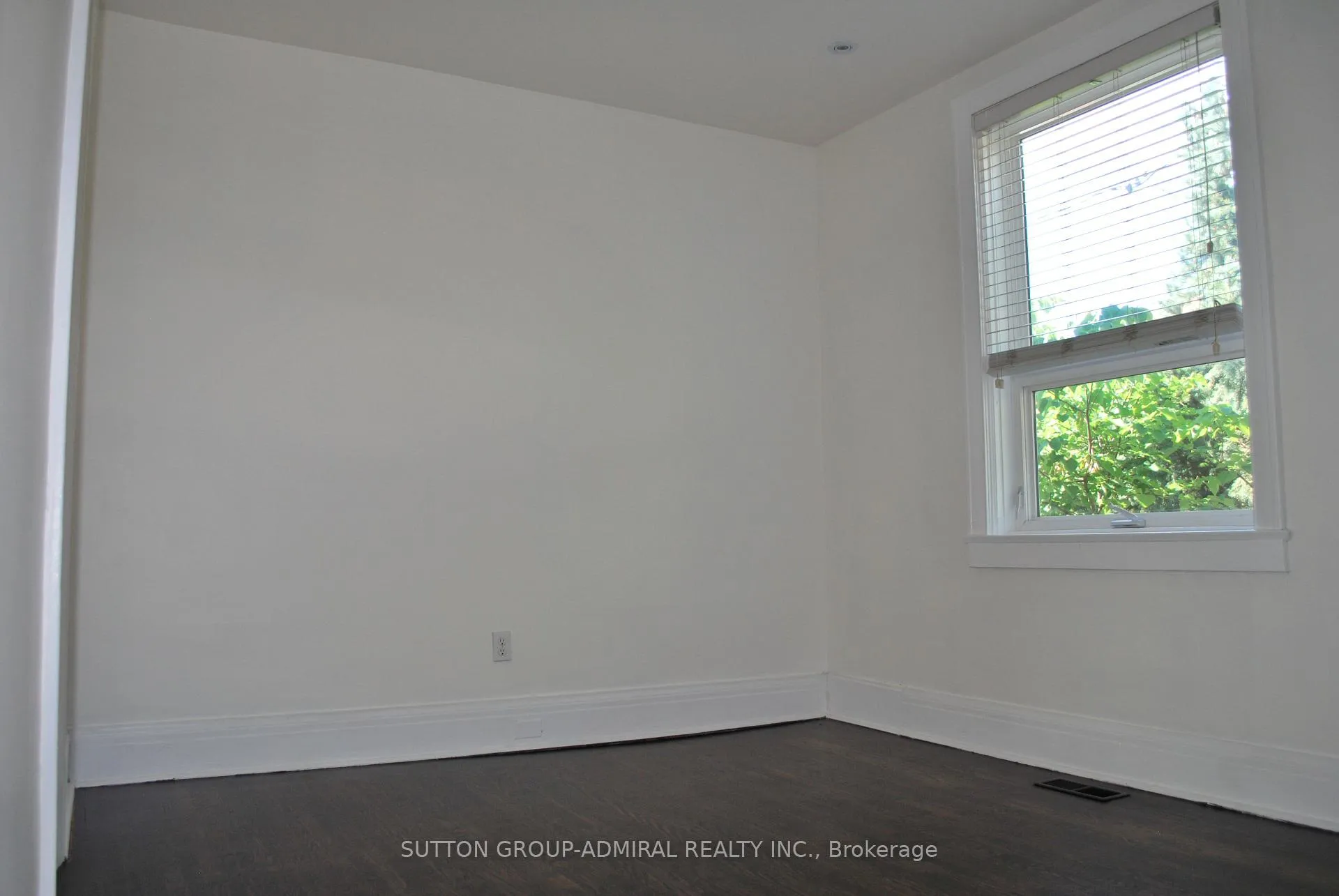 Photo 32 of 101 Laughton Avenue, Toronto, Weston-Pellam Park — HOMEH