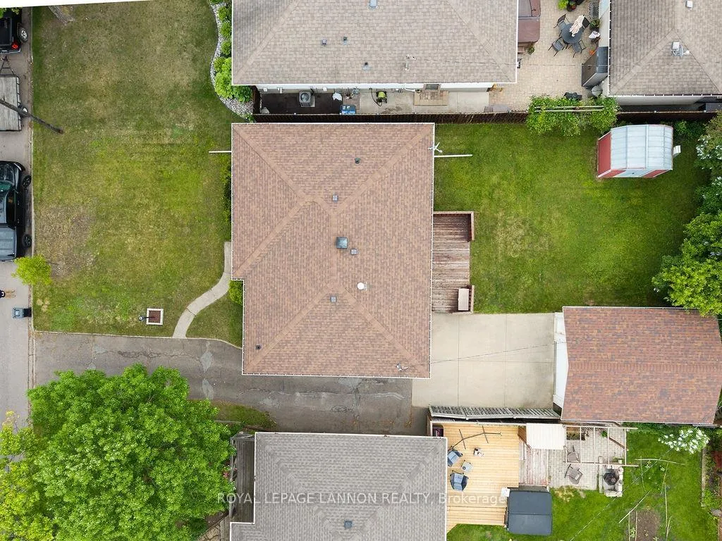 Photo 3 of 436 Amethyst Crescent, Thunder Bay, Northwood Park — HOMEH