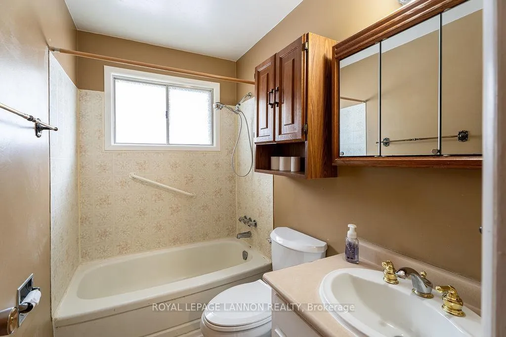 Photo 14 of 436 Amethyst Crescent, Thunder Bay, Northwood Park — HOMEH