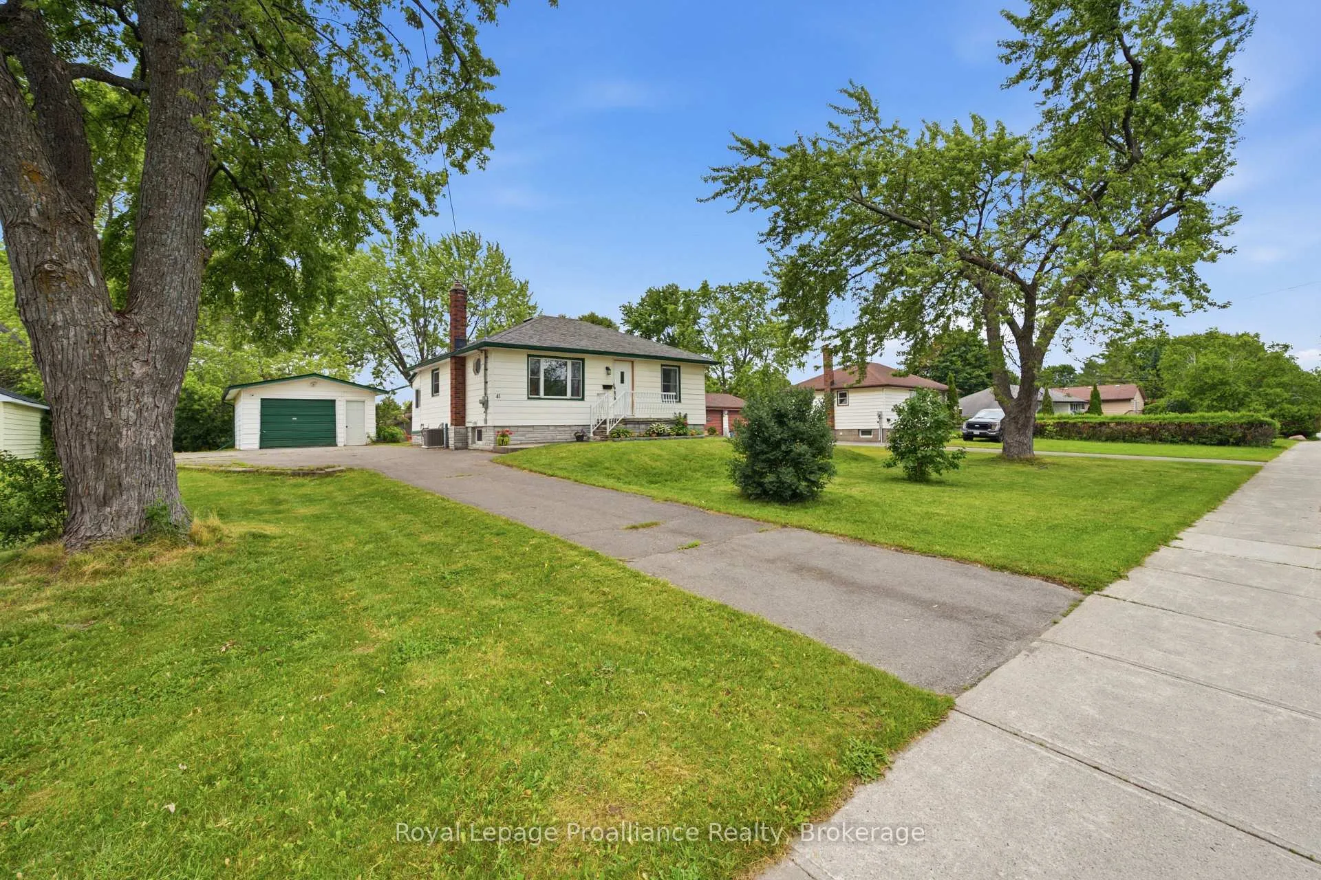 Photo 1 of 41 Tracey Street, Belleville, Belleville Ward — HOMEH
