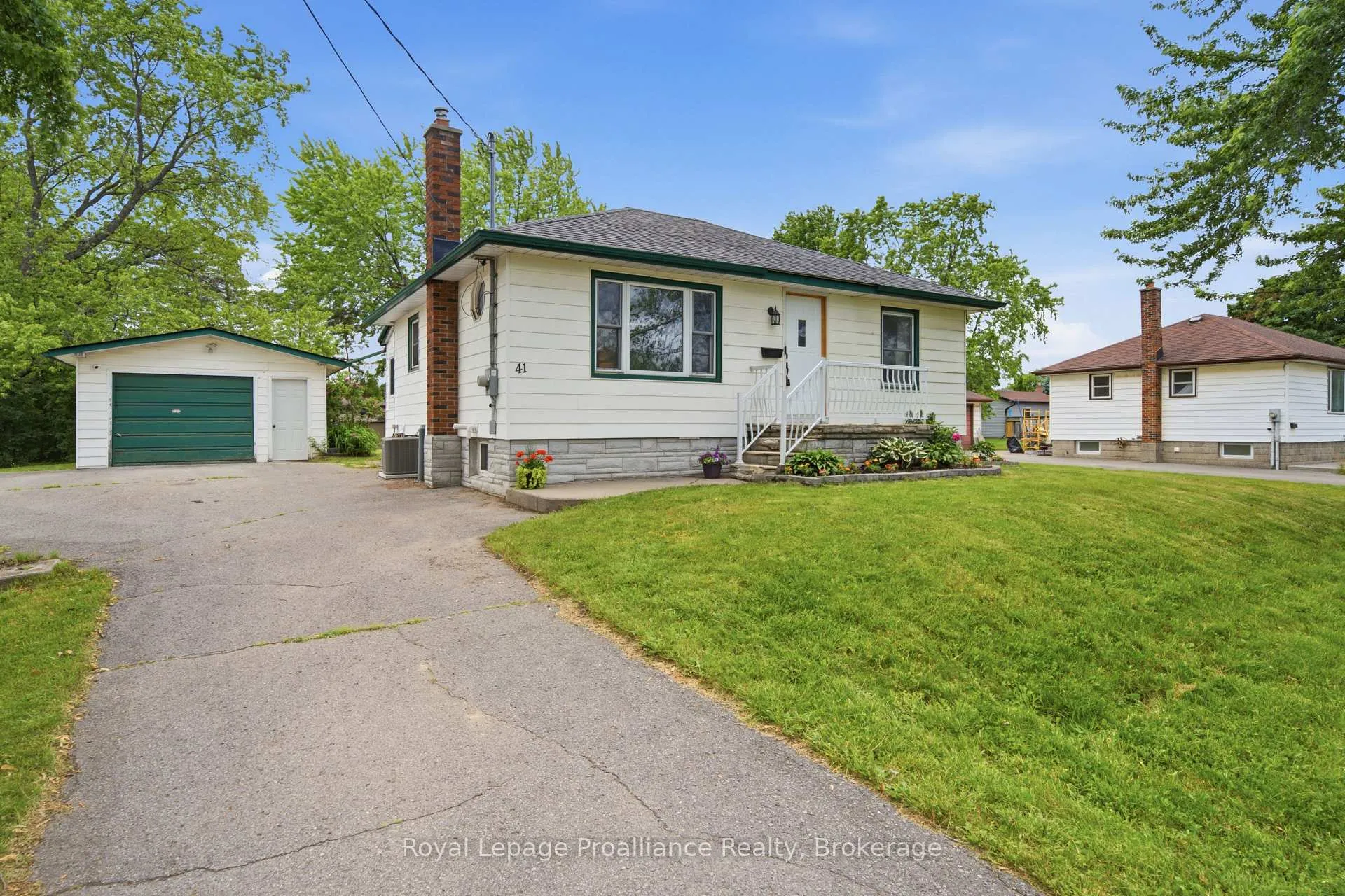 Photo 3 of 41 Tracey Street, Belleville, Belleville Ward — HOMEH