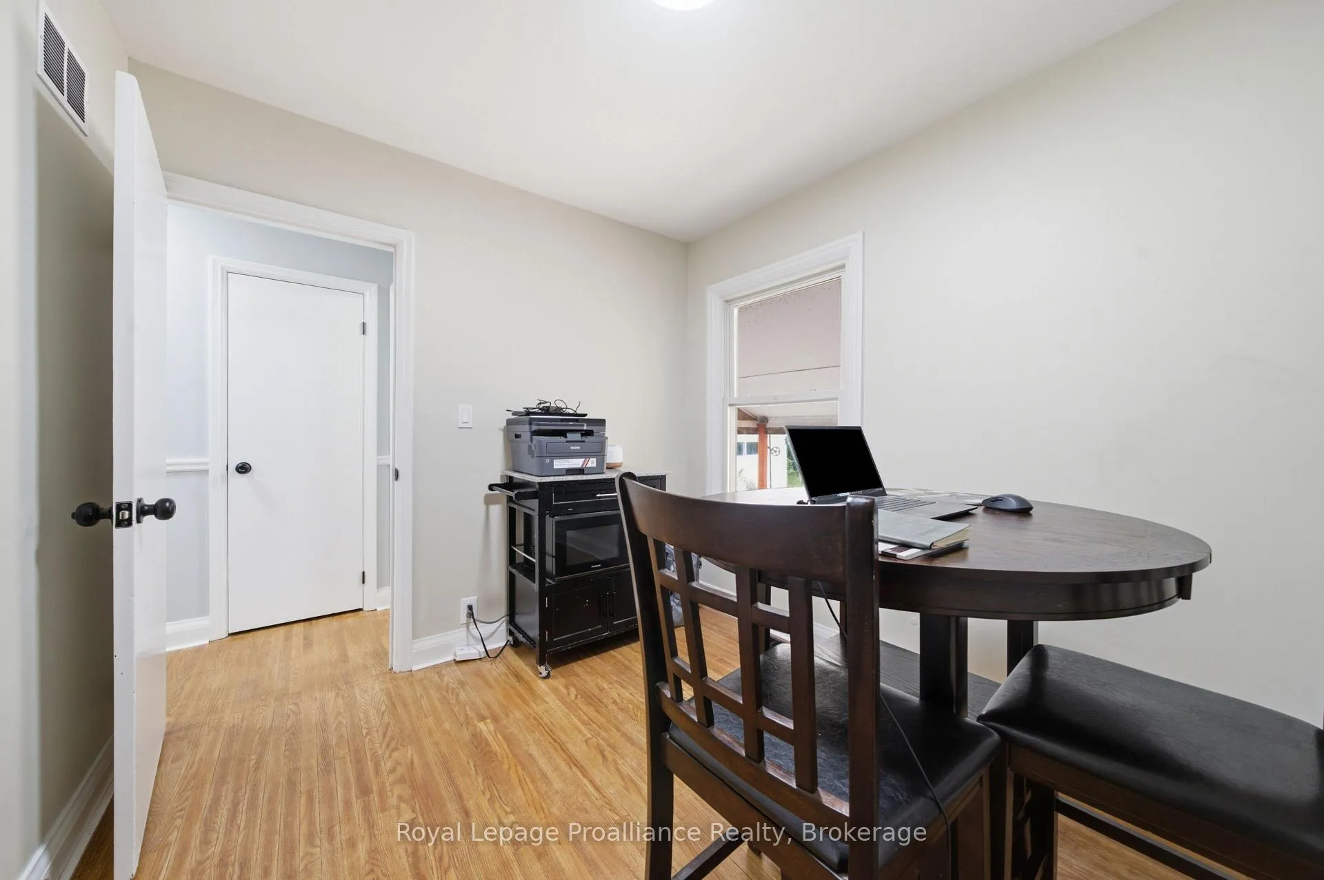 Photo 21 of 41 Tracey Street, Belleville, Belleville Ward — HOMEH