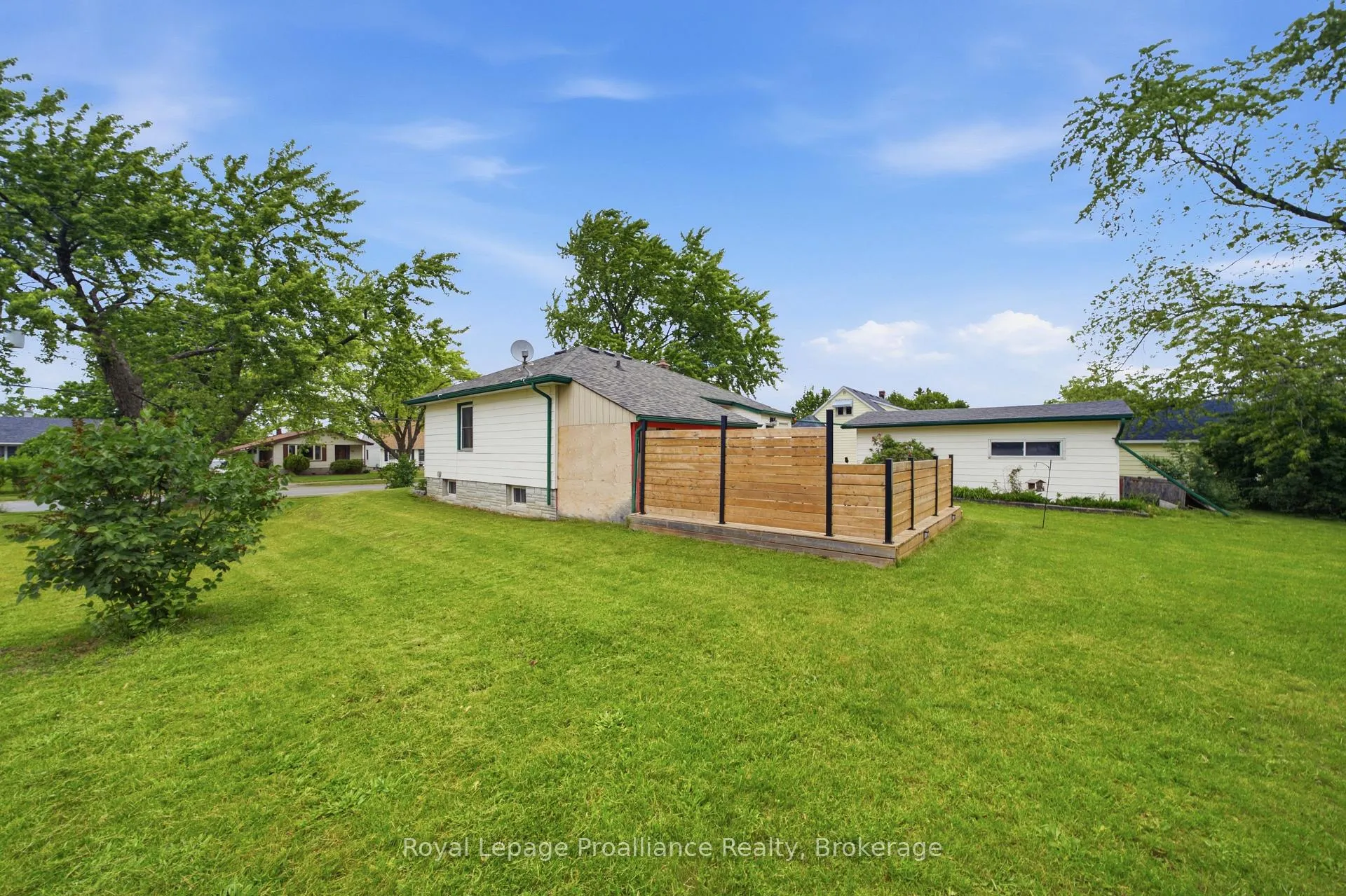 Photo 34 of 41 Tracey Street, Belleville, Belleville Ward — HOMEH