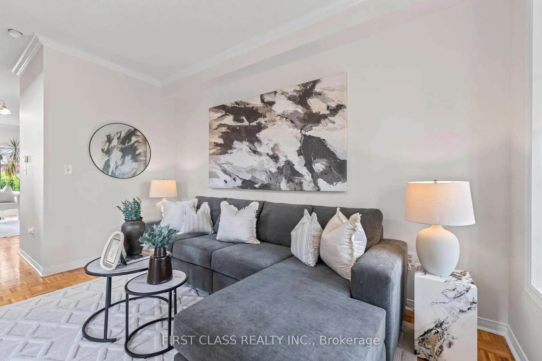 Photo 6 of 3181 Bentley Drive W, Mississauga, Churchill Meadows — HOMEH