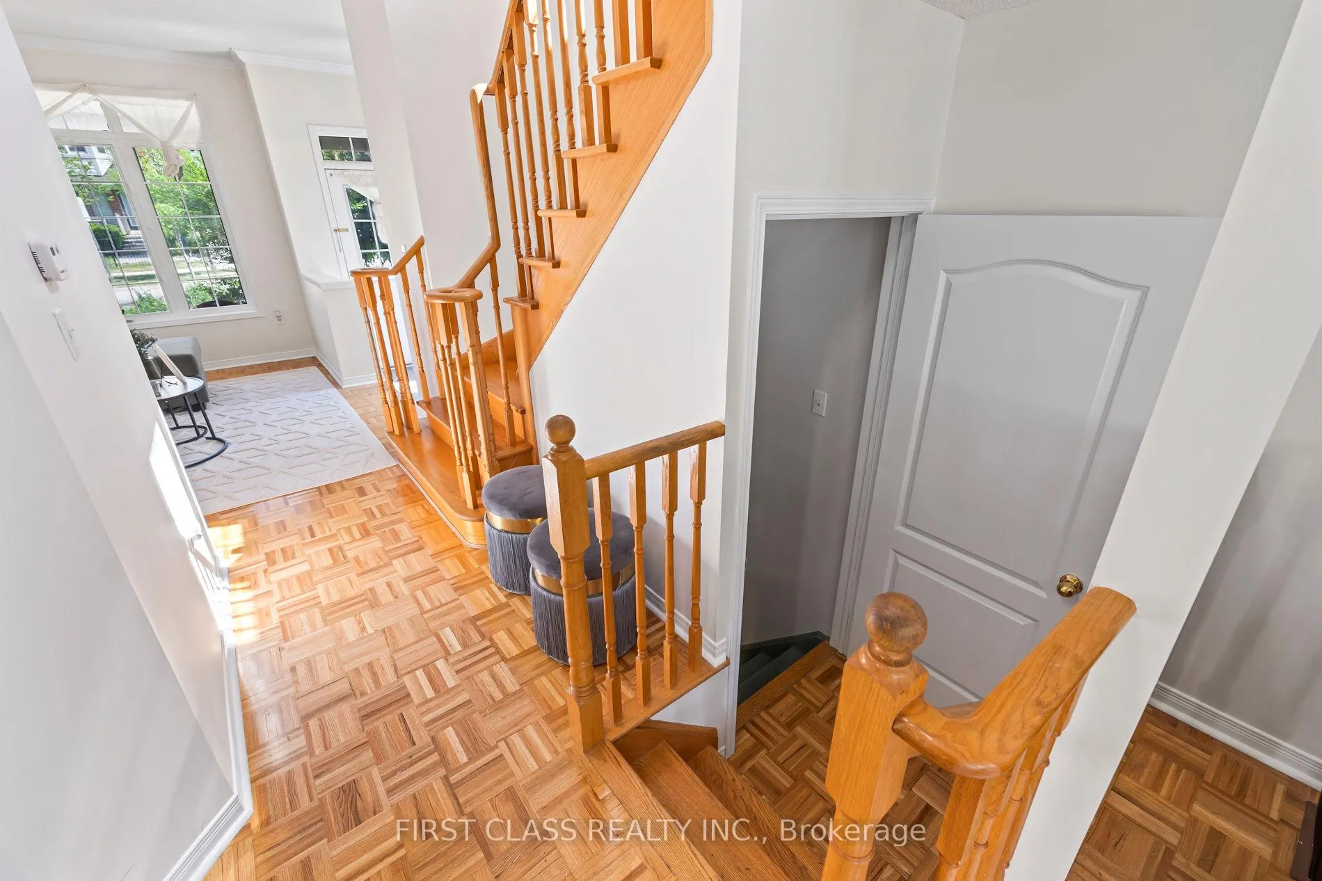 Photo 10 of 3181 Bentley Drive W, Mississauga, Churchill Meadows — HOMEH