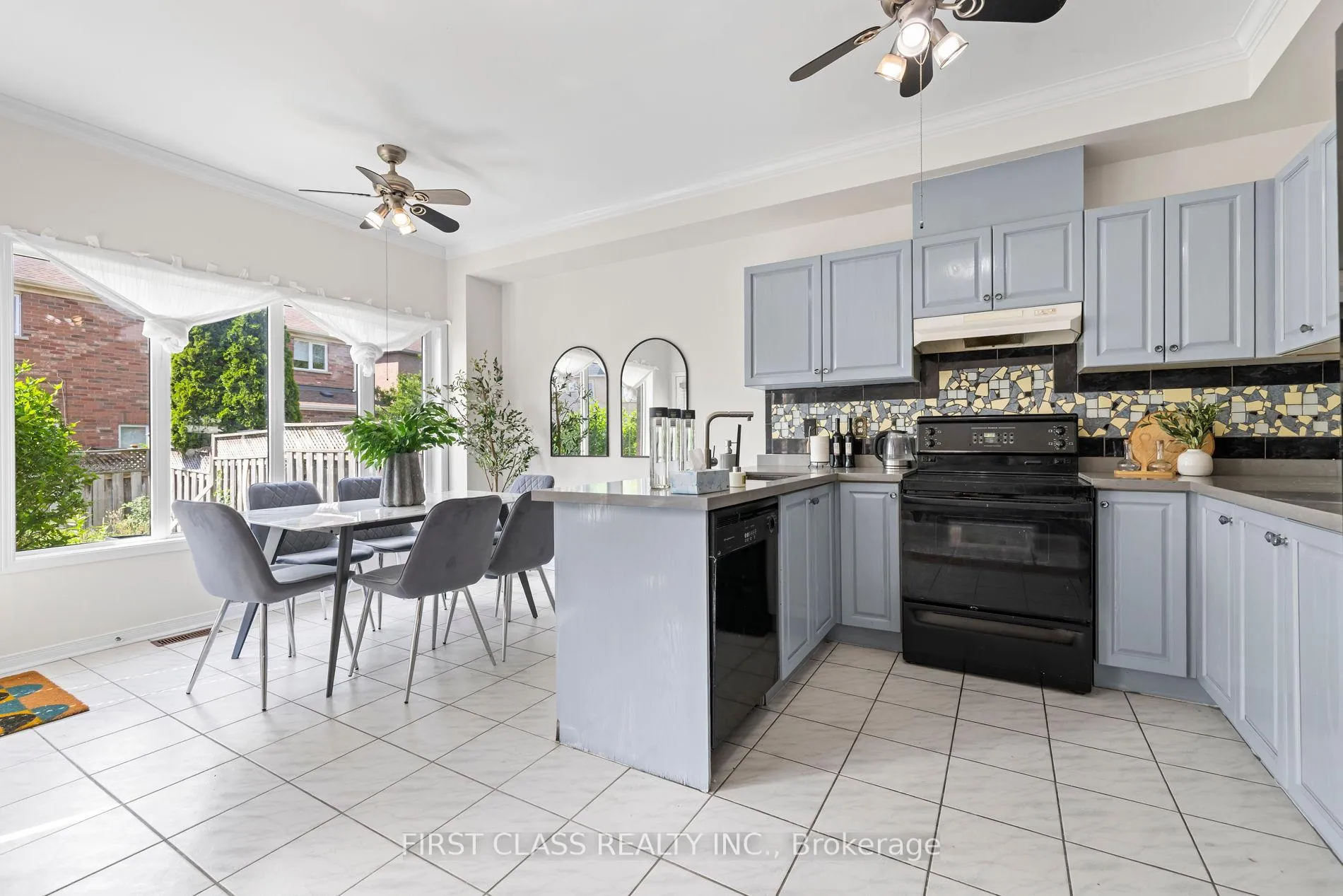 Photo 15 of 3181 Bentley Drive W, Mississauga, Churchill Meadows — HOMEH