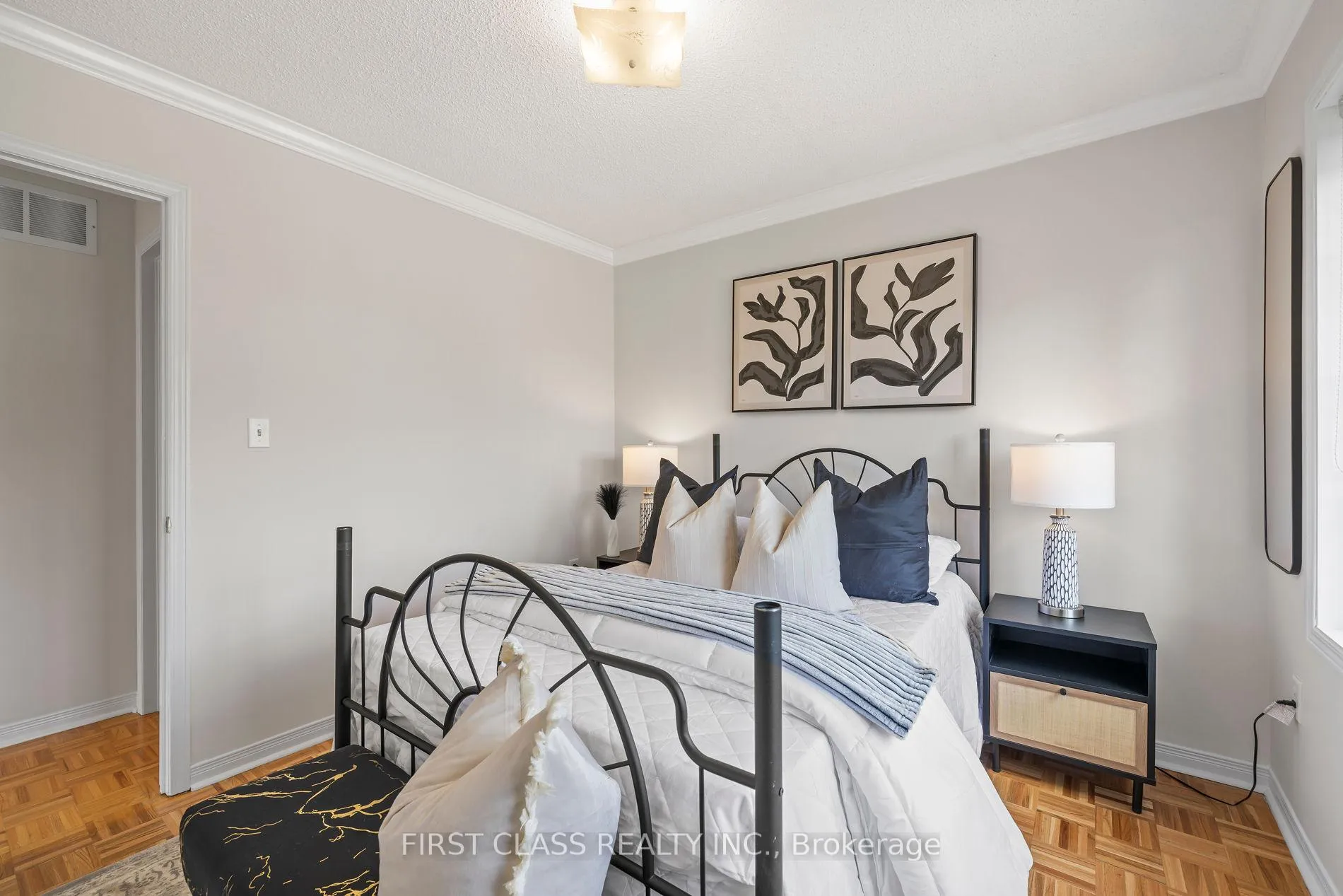 Photo 23 of 3181 Bentley Drive W, Mississauga, Churchill Meadows — HOMEH