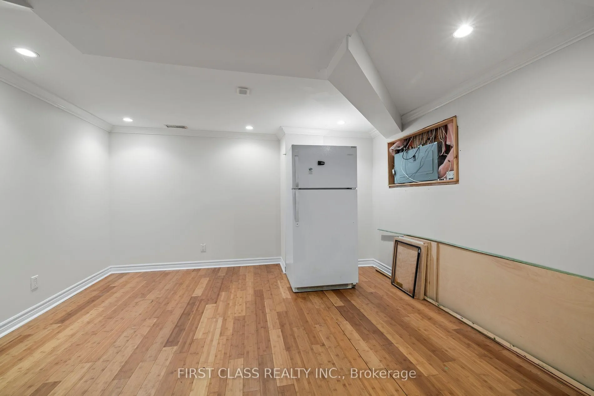 Photo 35 of 3181 Bentley Drive W, Mississauga, Churchill Meadows — HOMEH