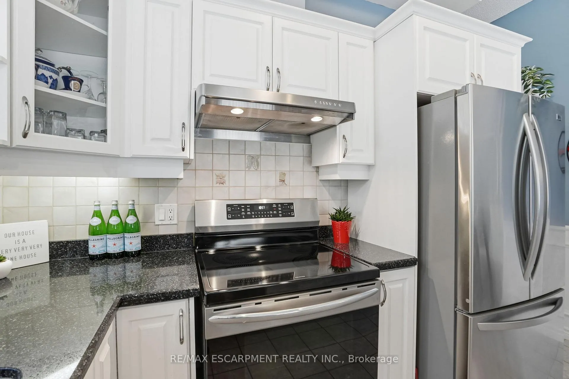 Photo 8 of Unit 219, 262 Dundas Street E, Hamilton, Waterdown — HOMEH