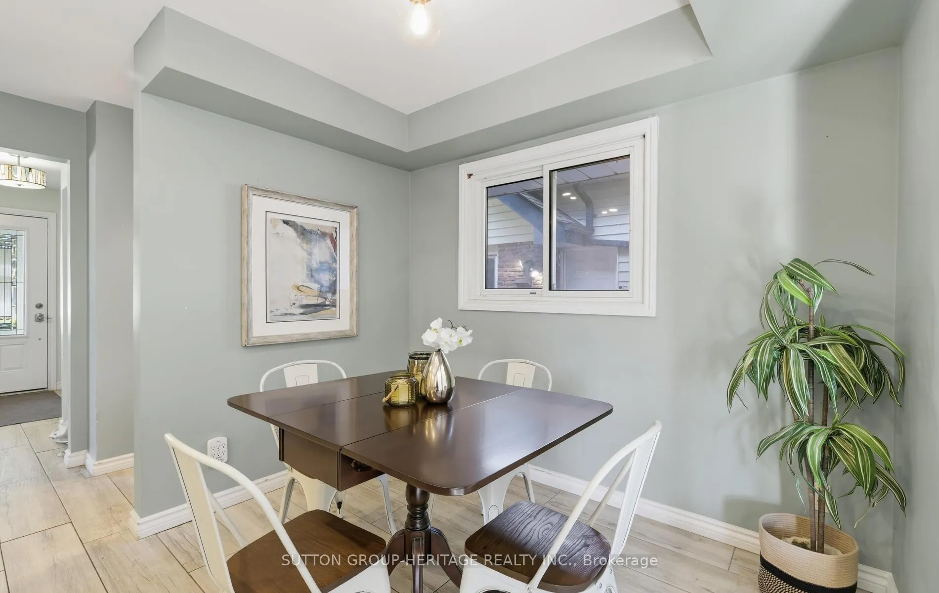 Photo 11 of 29 Glenmount Court, Whitby, Lynde Creek — HOMEH