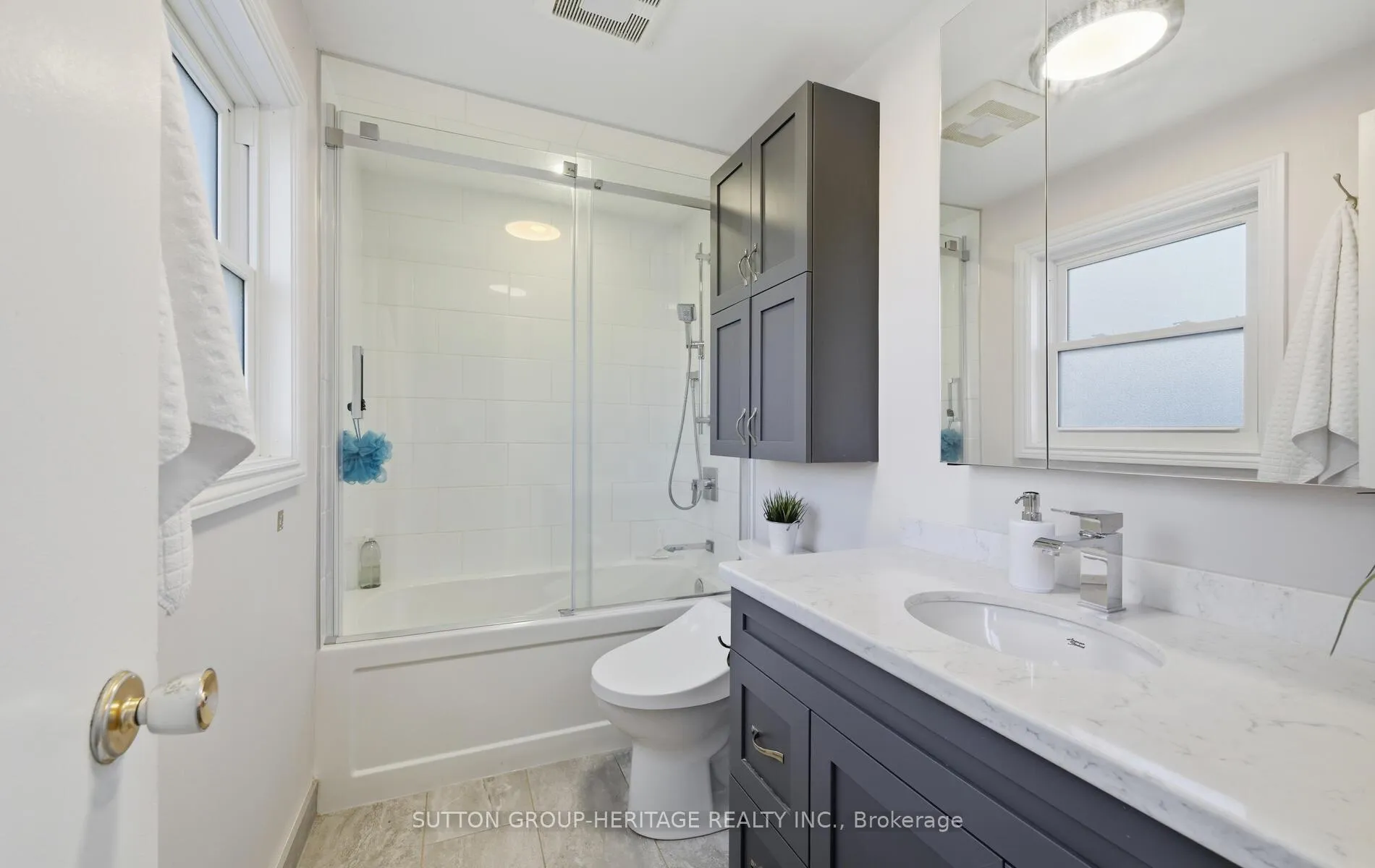 Photo 18 of 29 Glenmount Court, Whitby, Lynde Creek — HOMEH