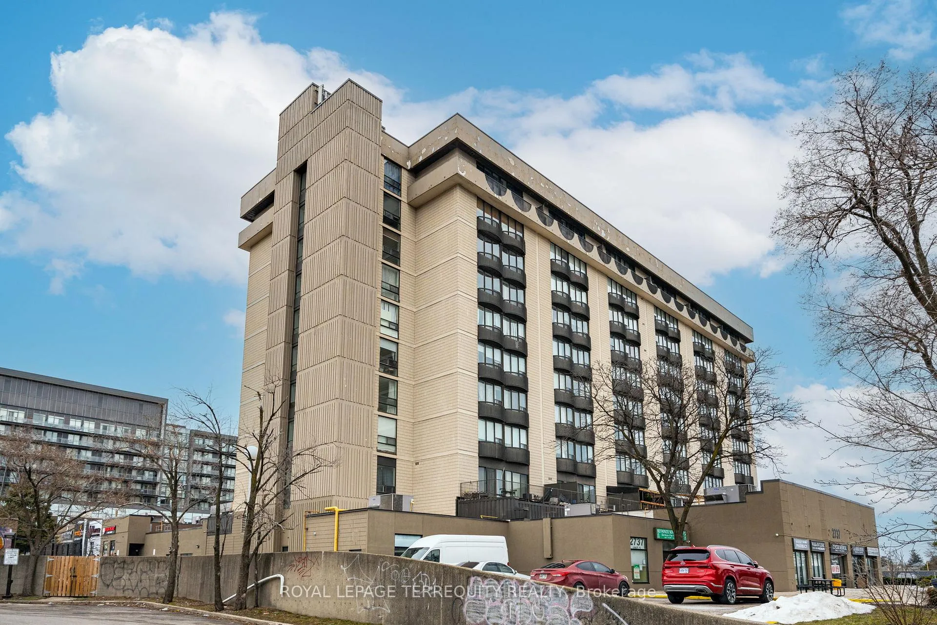 Front of Unit 225, 2737 Keele Street