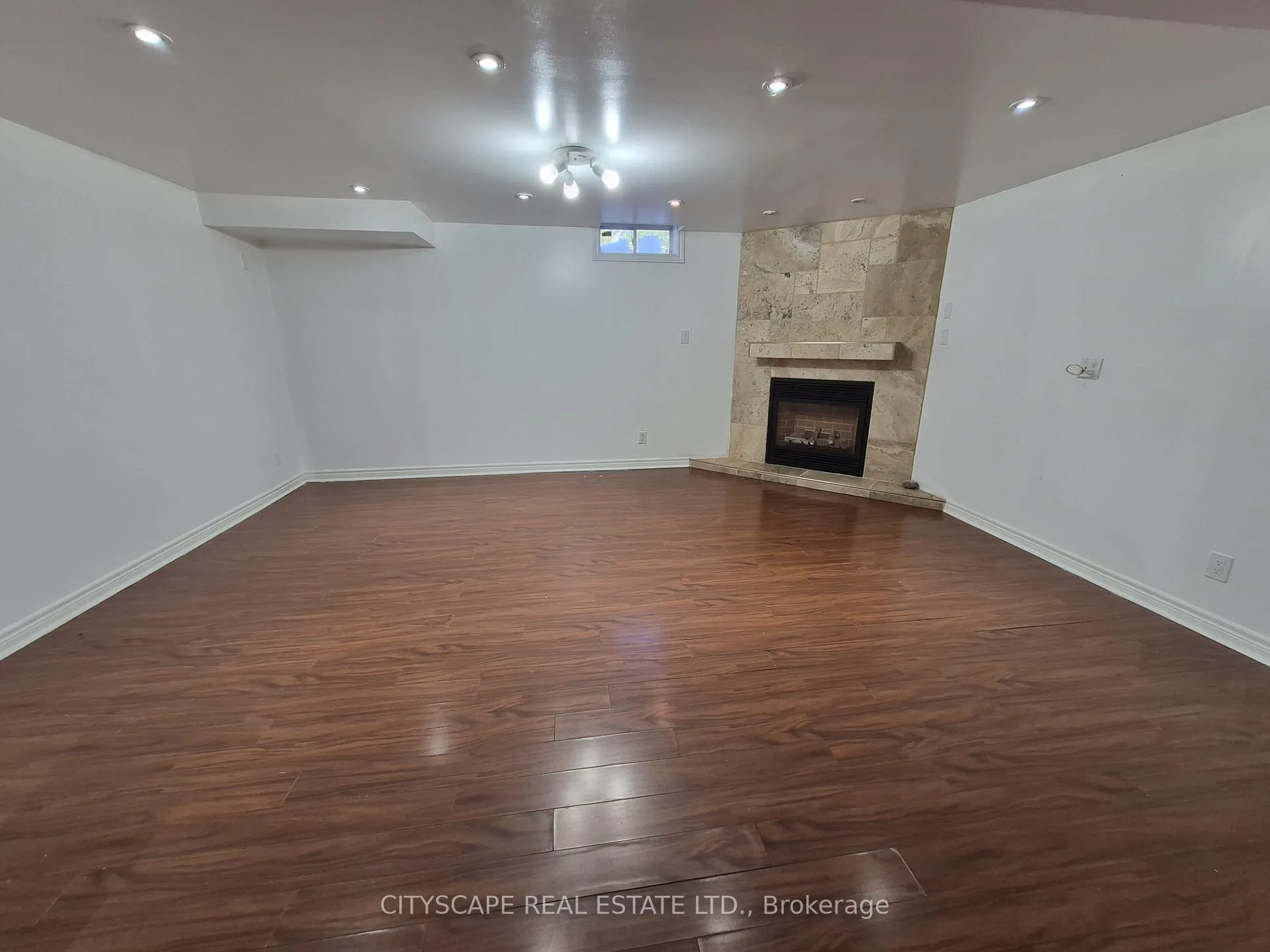Photo 33 of 211 Sims Estate Drive, Kitchener, Grand River South — HOMEH