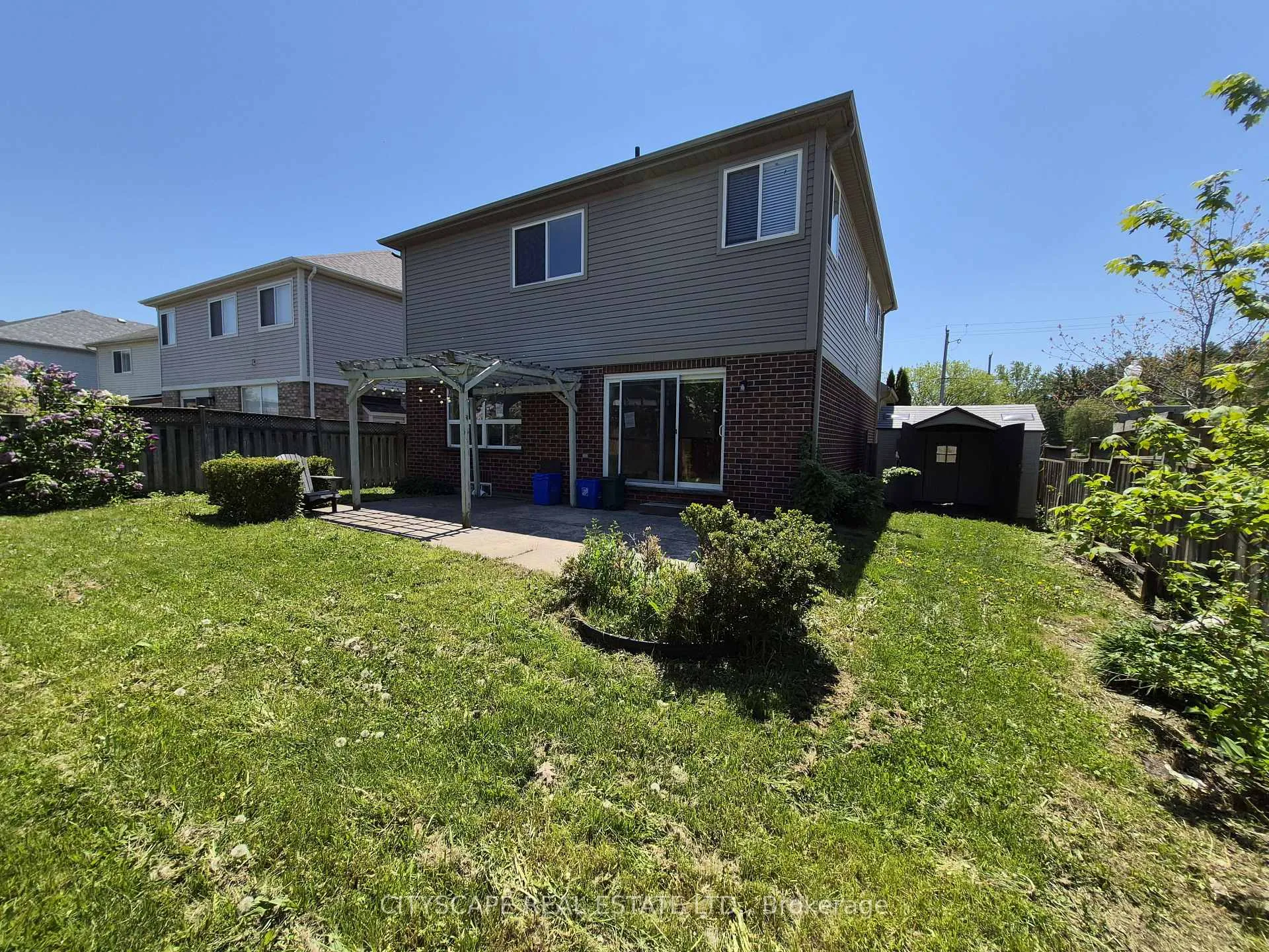 Photo 38 of 211 Sims Estate Drive, Kitchener, Grand River South — HOMEH