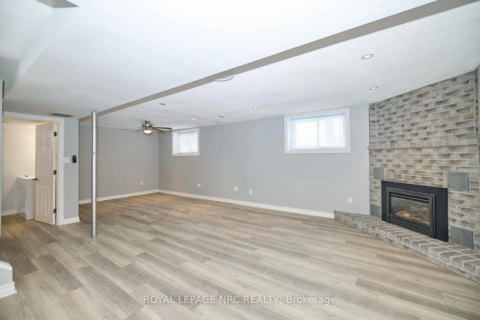 Photo 2 of Unit LOWER, 100 Larchwood Circle, Welland, N. Welland — HOMEH