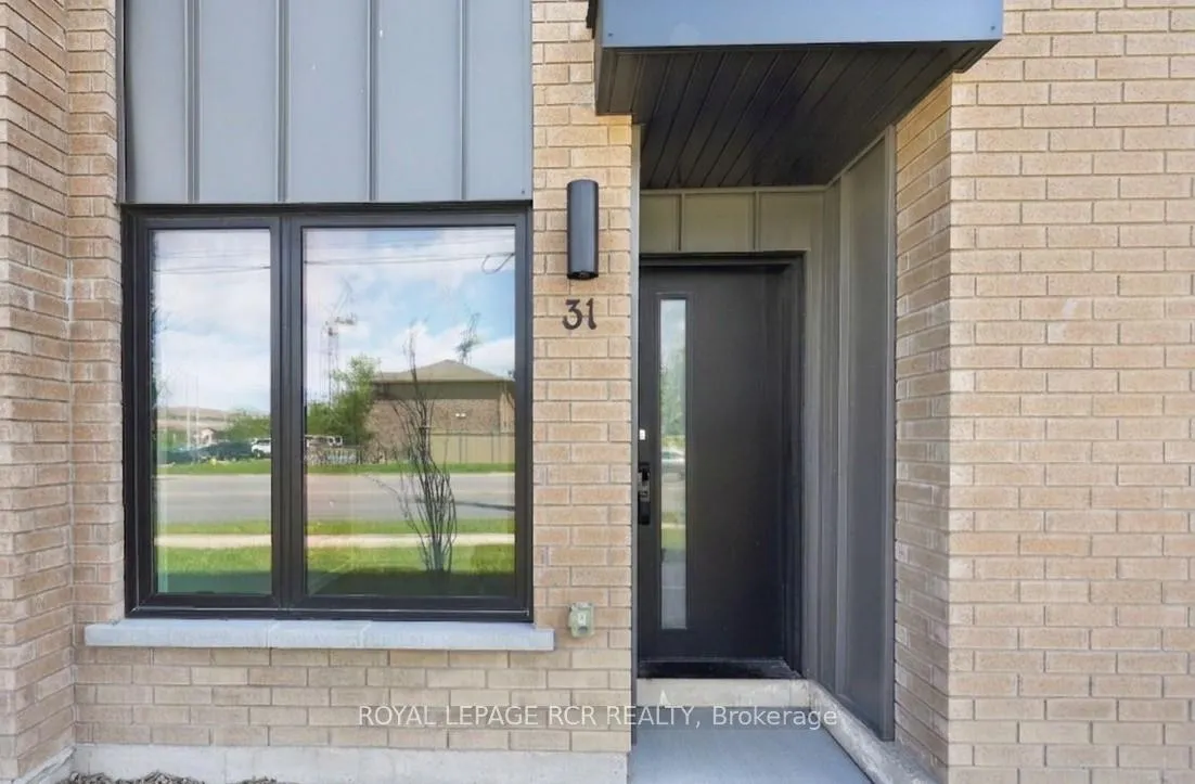 Photo 3 of 31 Rainwater Lane, Barrie, Holly — HOMEH