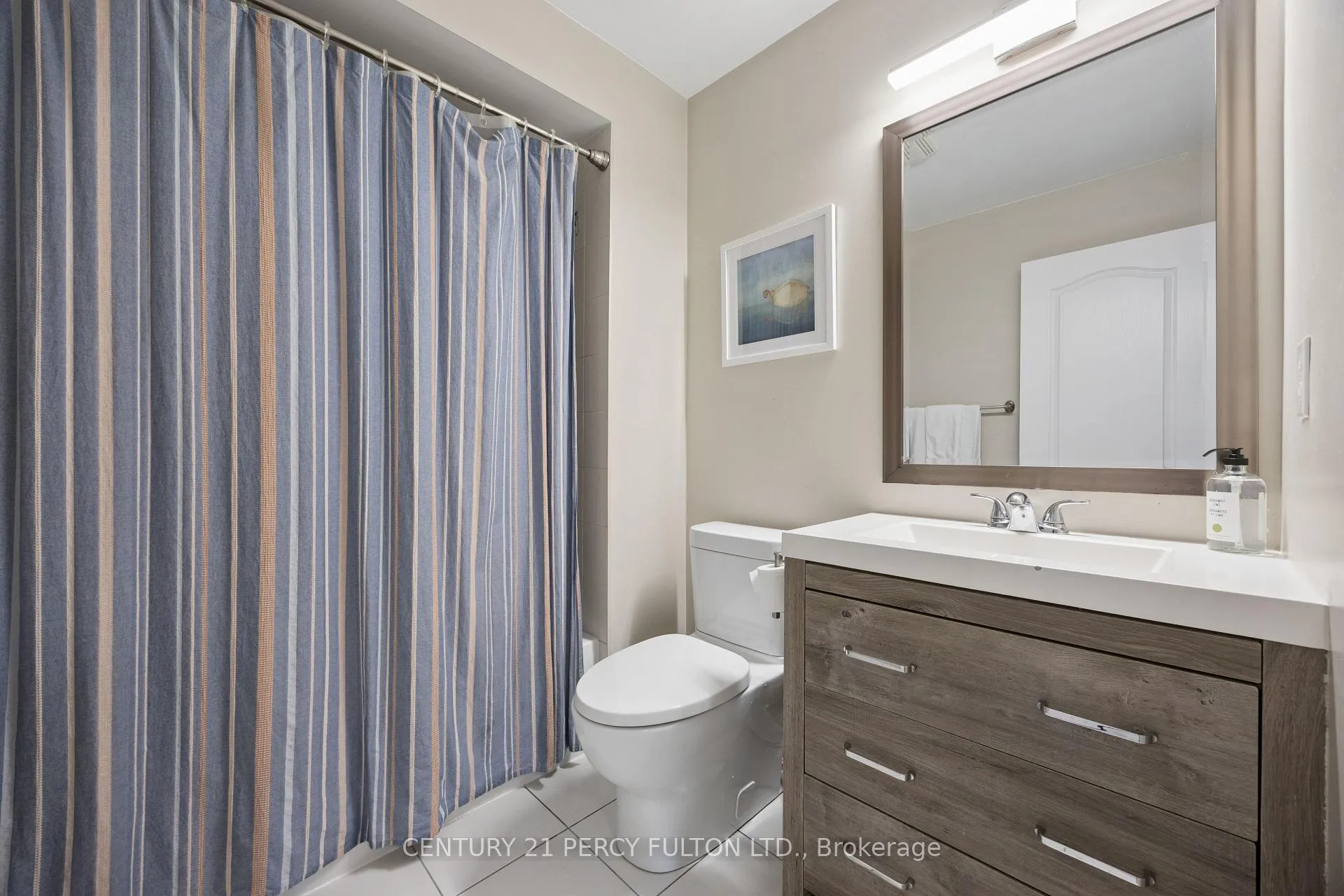 Photo 21 of 75 Barchester Crescent, Whitby, Brooklin — HOMEH