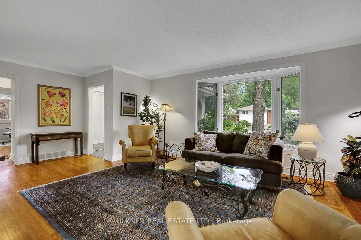 Photo 7 of 1048 Cromwell Drive, Ottawa, Riverside Park — HOMEH