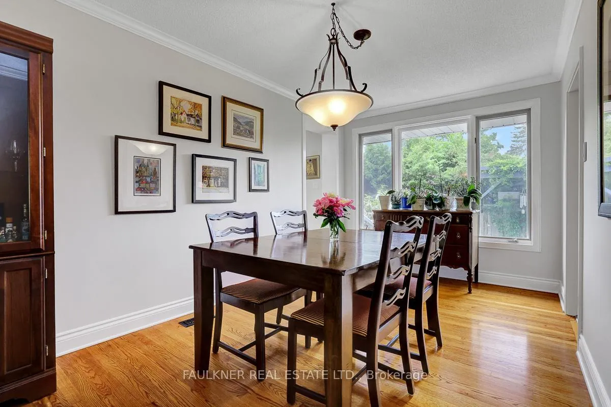 Photo 11 of 1048 Cromwell Drive, Ottawa, Riverside Park — HOMEH