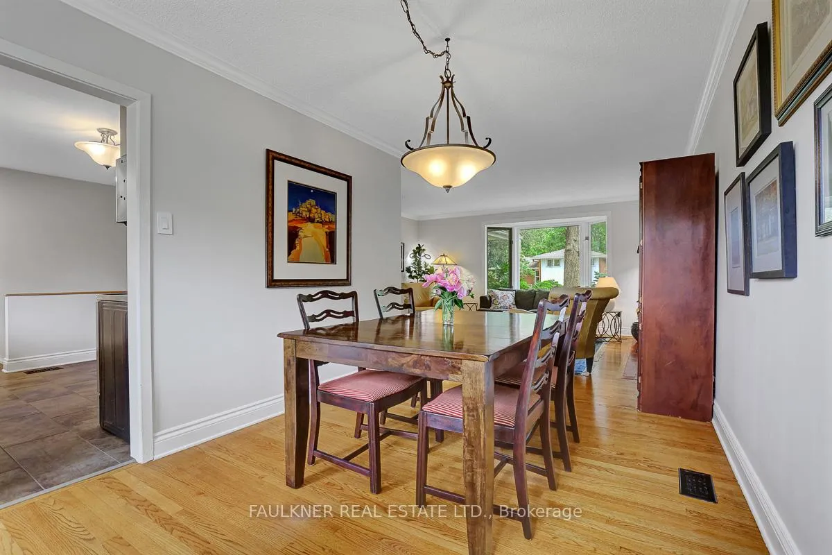 Photo 13 of 1048 Cromwell Drive, Ottawa, Riverside Park — HOMEH