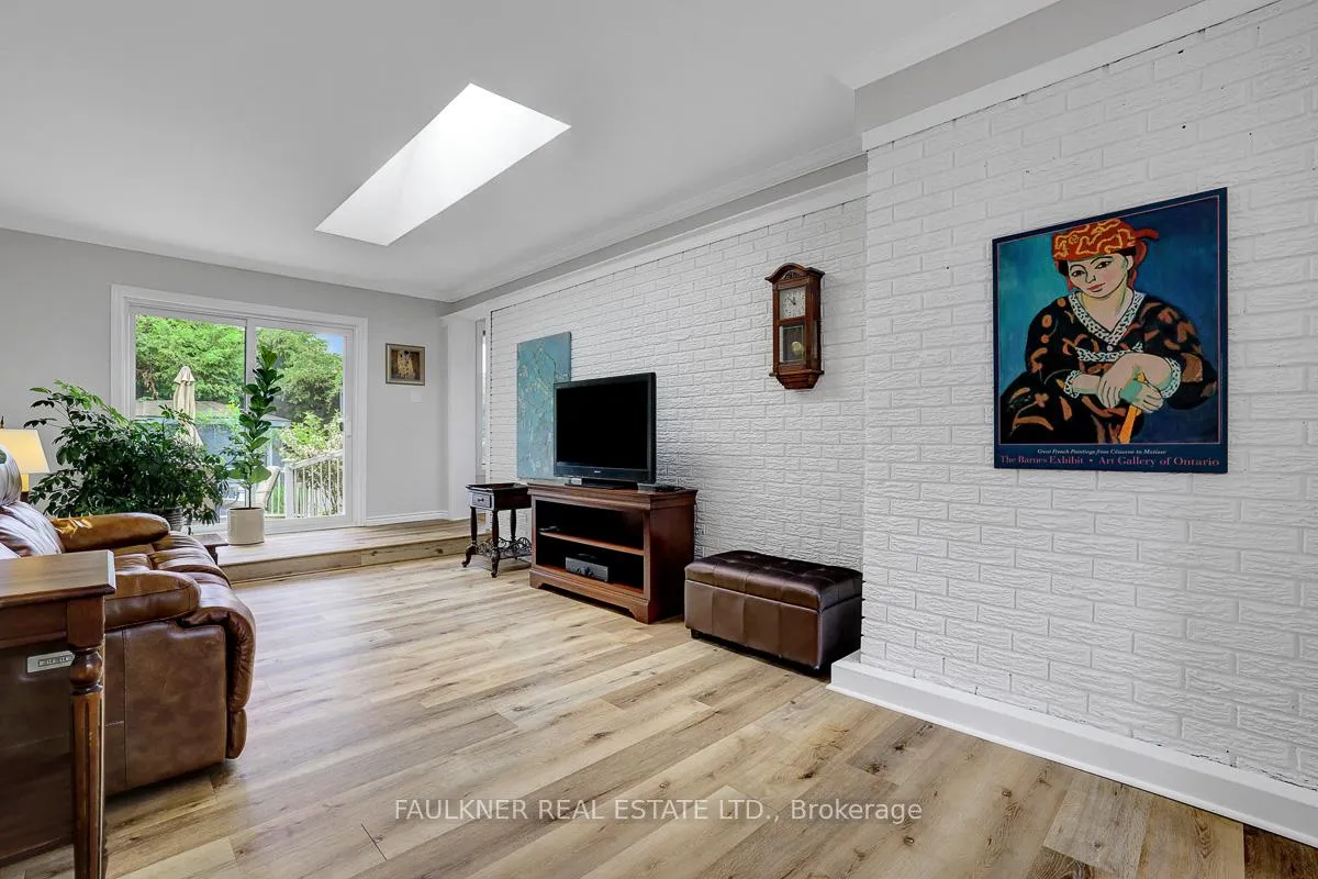 Photo 16 of 1048 Cromwell Drive, Ottawa, Riverside Park — HOMEH