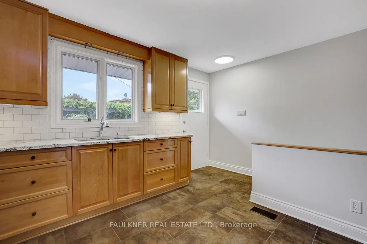 Photo 21 of 1048 Cromwell Drive, Ottawa, Riverside Park — HOMEH