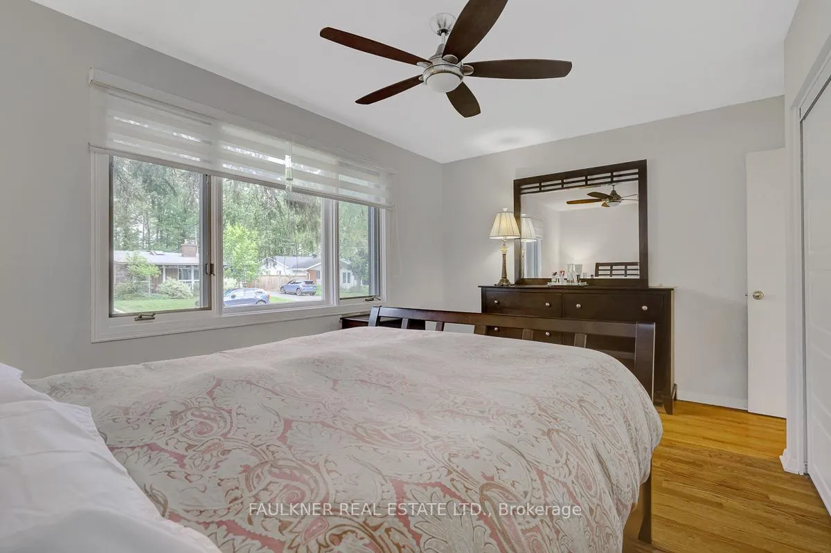 Photo 25 of 1048 Cromwell Drive, Ottawa, Riverside Park — HOMEH