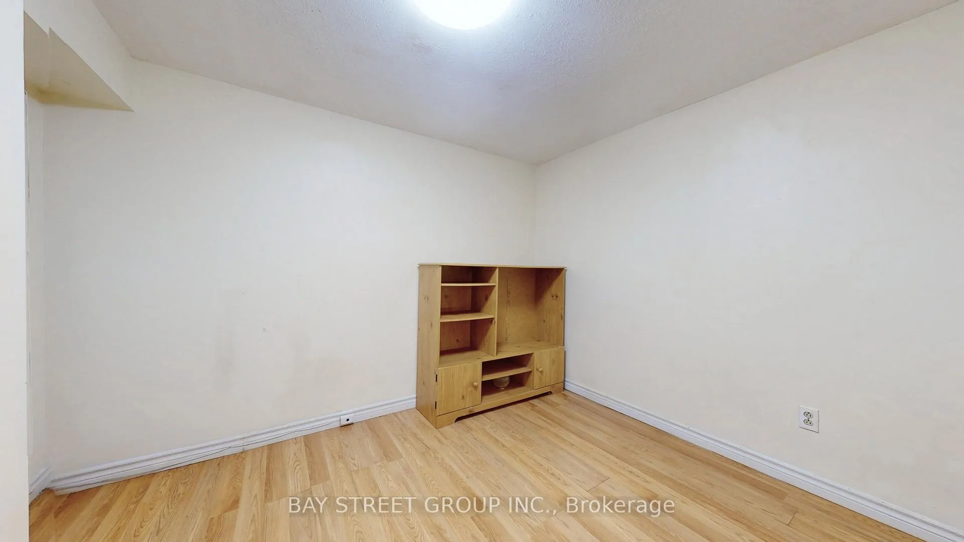 Photo 14 of 49 Pepperell Crescent, Markham, Milliken Mills West — HOMEH