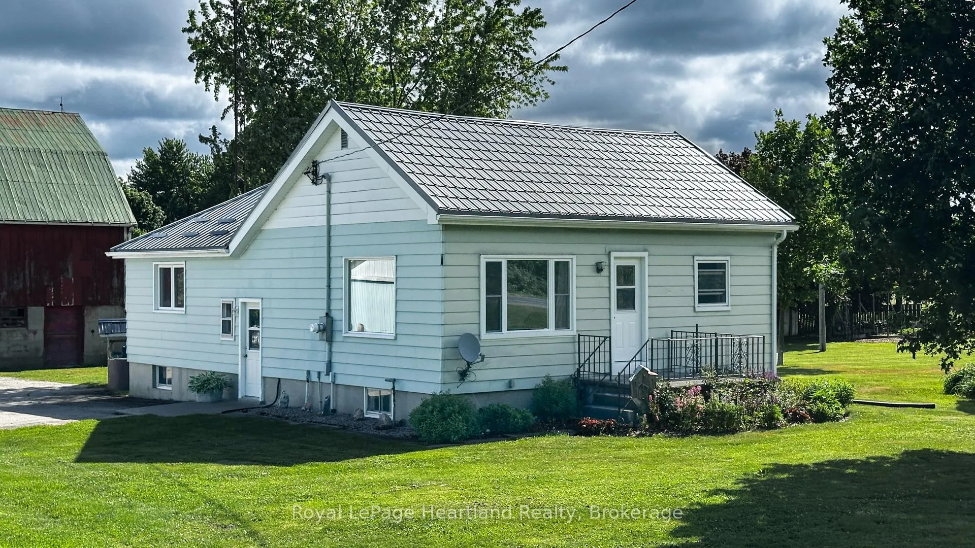 Photo 2 of 41590 Huron Road, Central Huron, Hullett — HOMEH