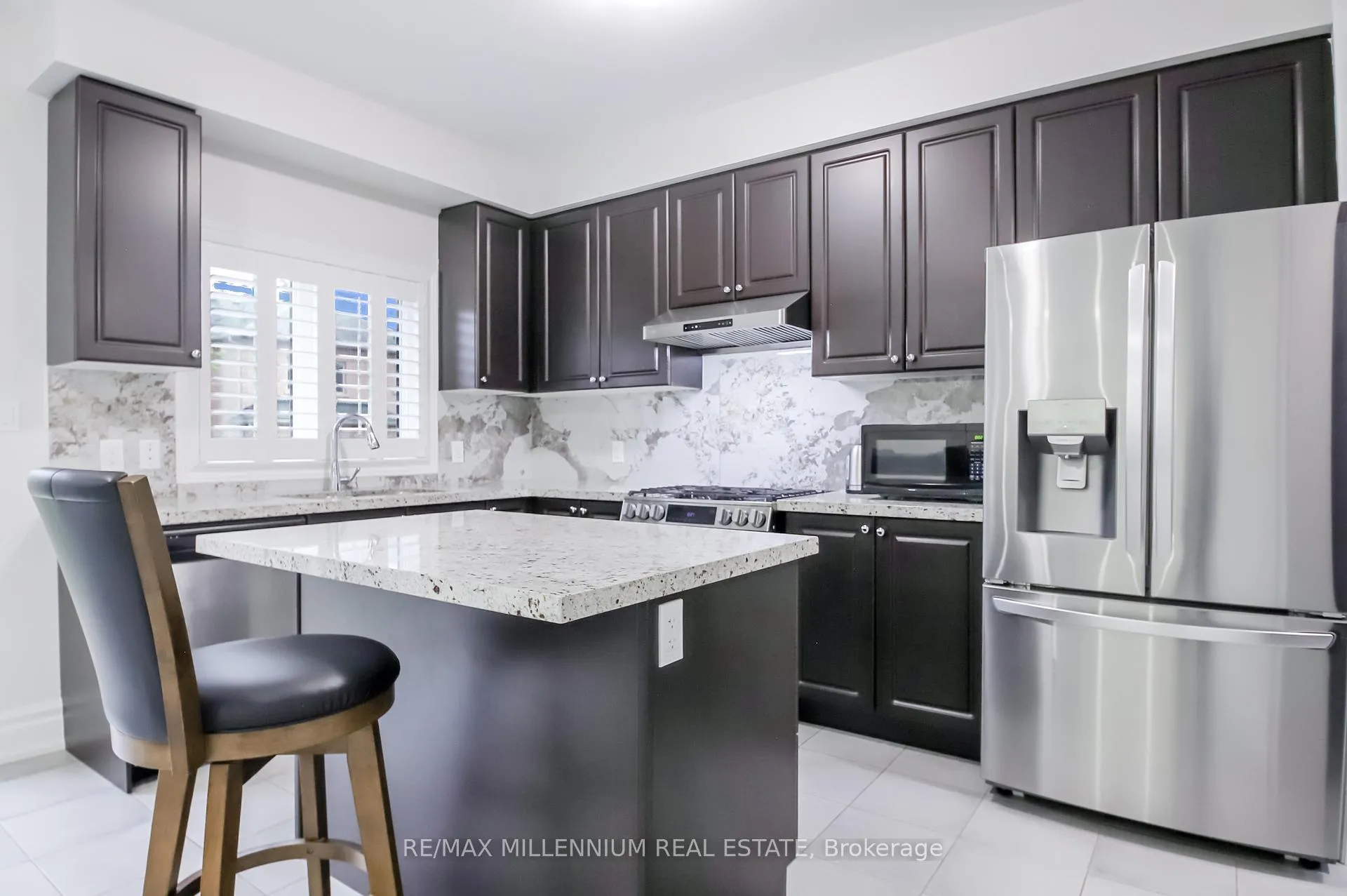 Photo 11 of 47 Douglas Kemp Crescent, Clarington, Bowmanville — HOMEH