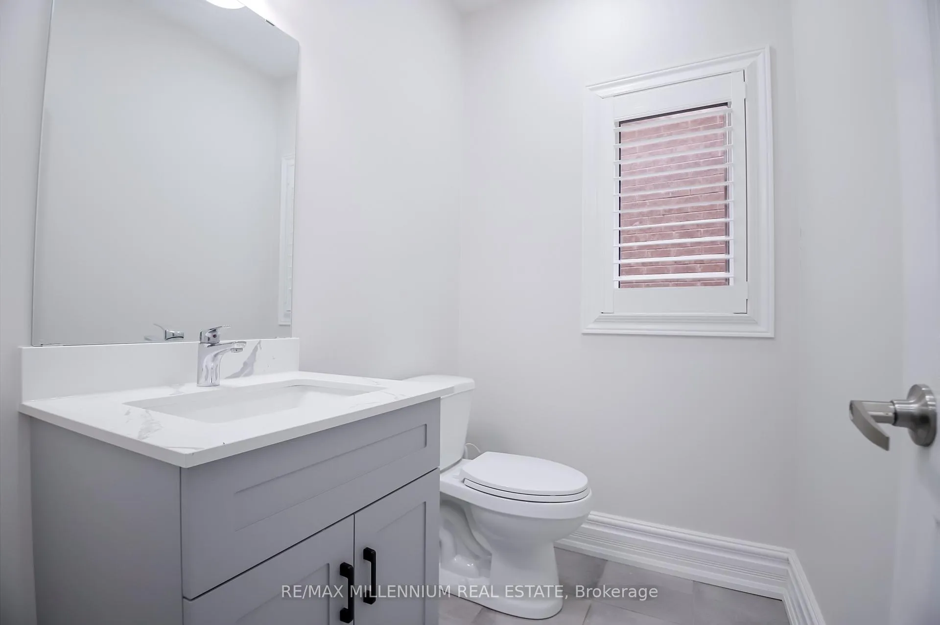 Photo 36 of 47 Douglas Kemp Crescent, Clarington, Bowmanville — HOMEH