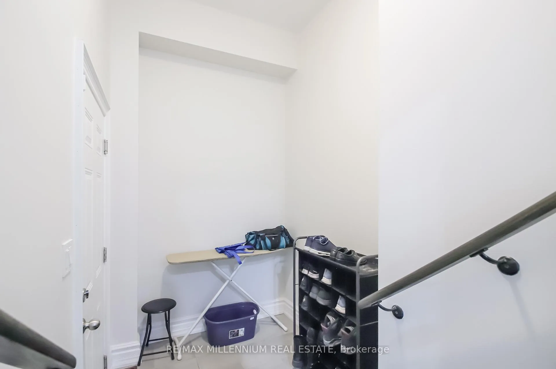 Photo 49 of 47 Douglas Kemp Crescent, Clarington, Bowmanville — HOMEH