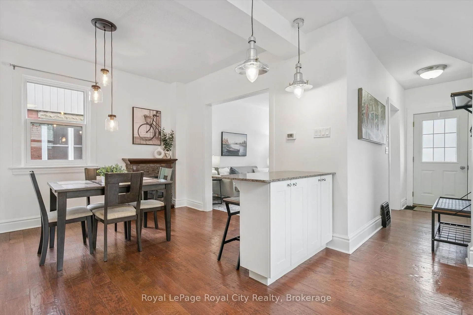 Photo 16 of 136 Alma Street N, Guelph, Junction/Onward Willow — HOMEH