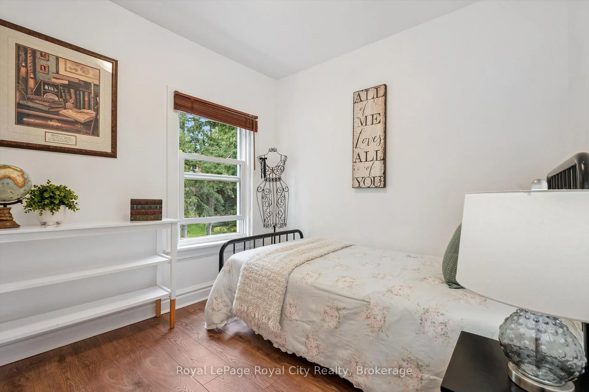 Photo 23 of 136 Alma Street N, Guelph, Junction/Onward Willow — HOMEH